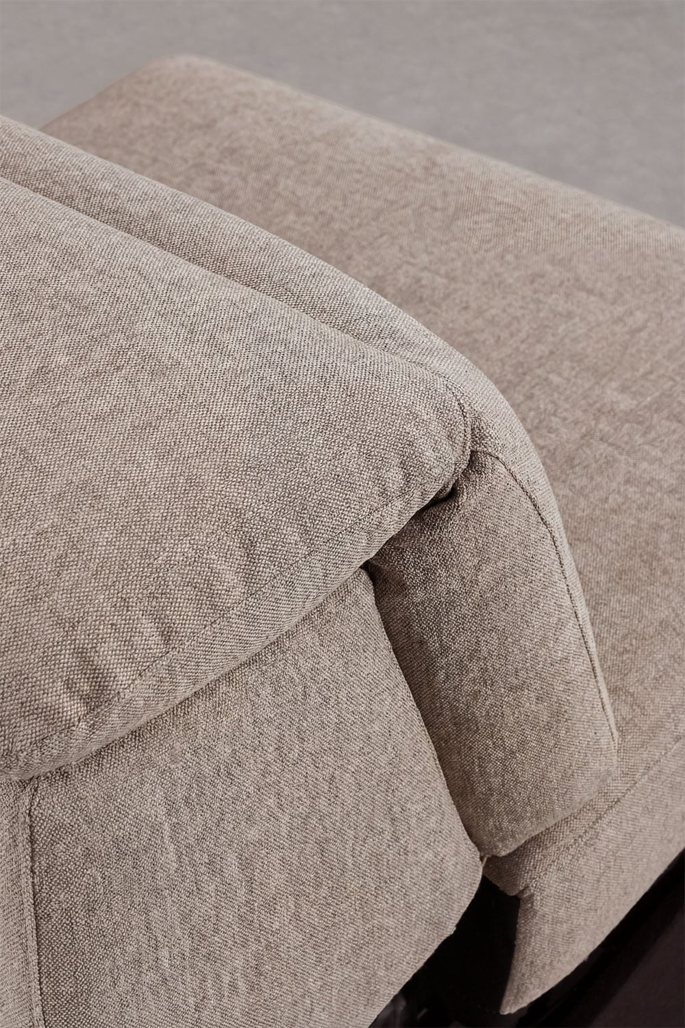 3-seater electric reclining sofa upholstered in Peggy, gallery image 9