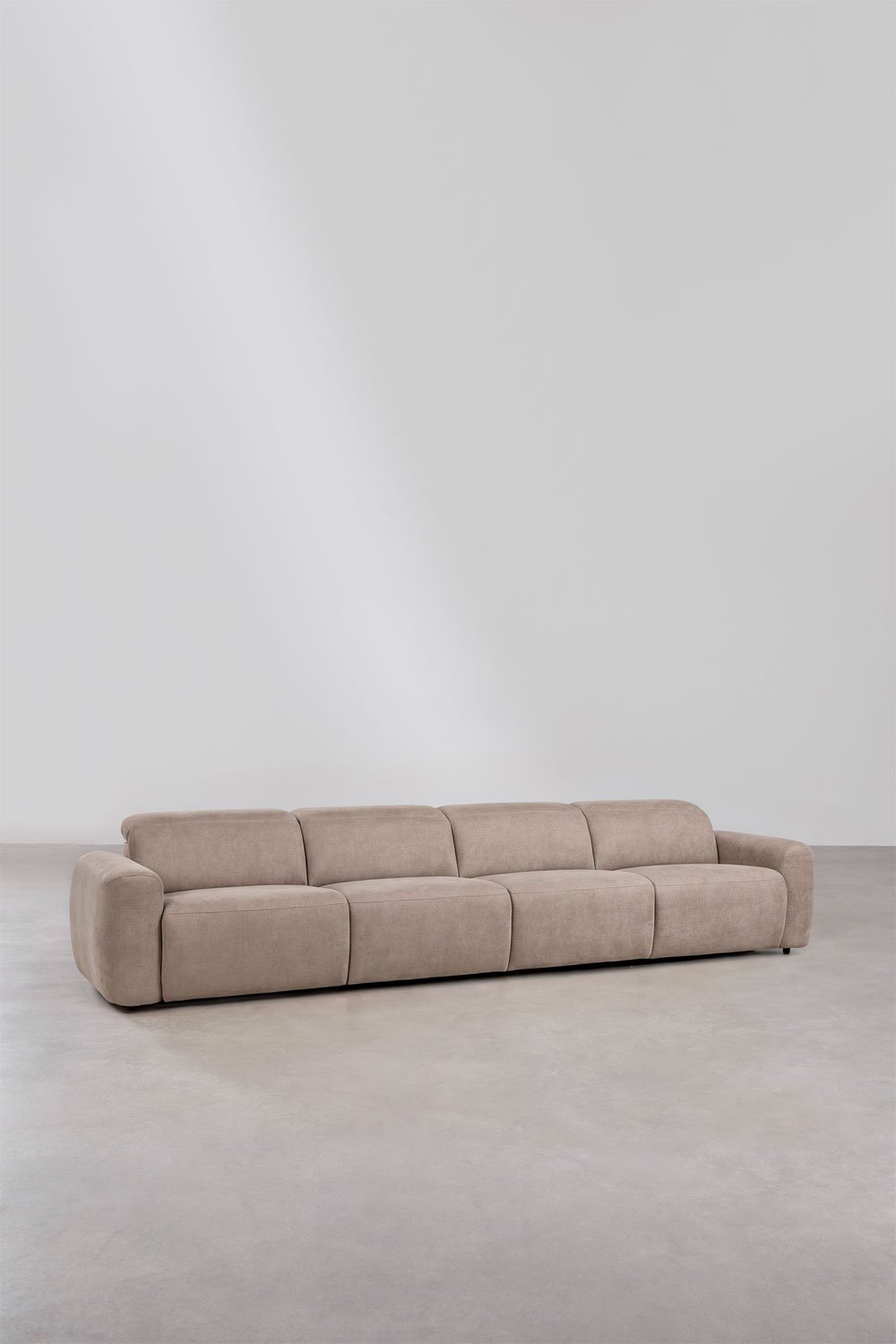 5-seater electric reclining sofa upholstered in Peggy, gallery image 1