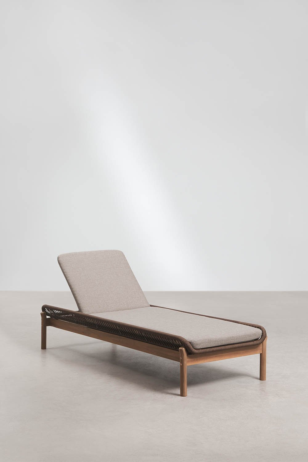 Pack of 2 reclining loungers in acacia wood and braided rope Karvia, gallery image 3