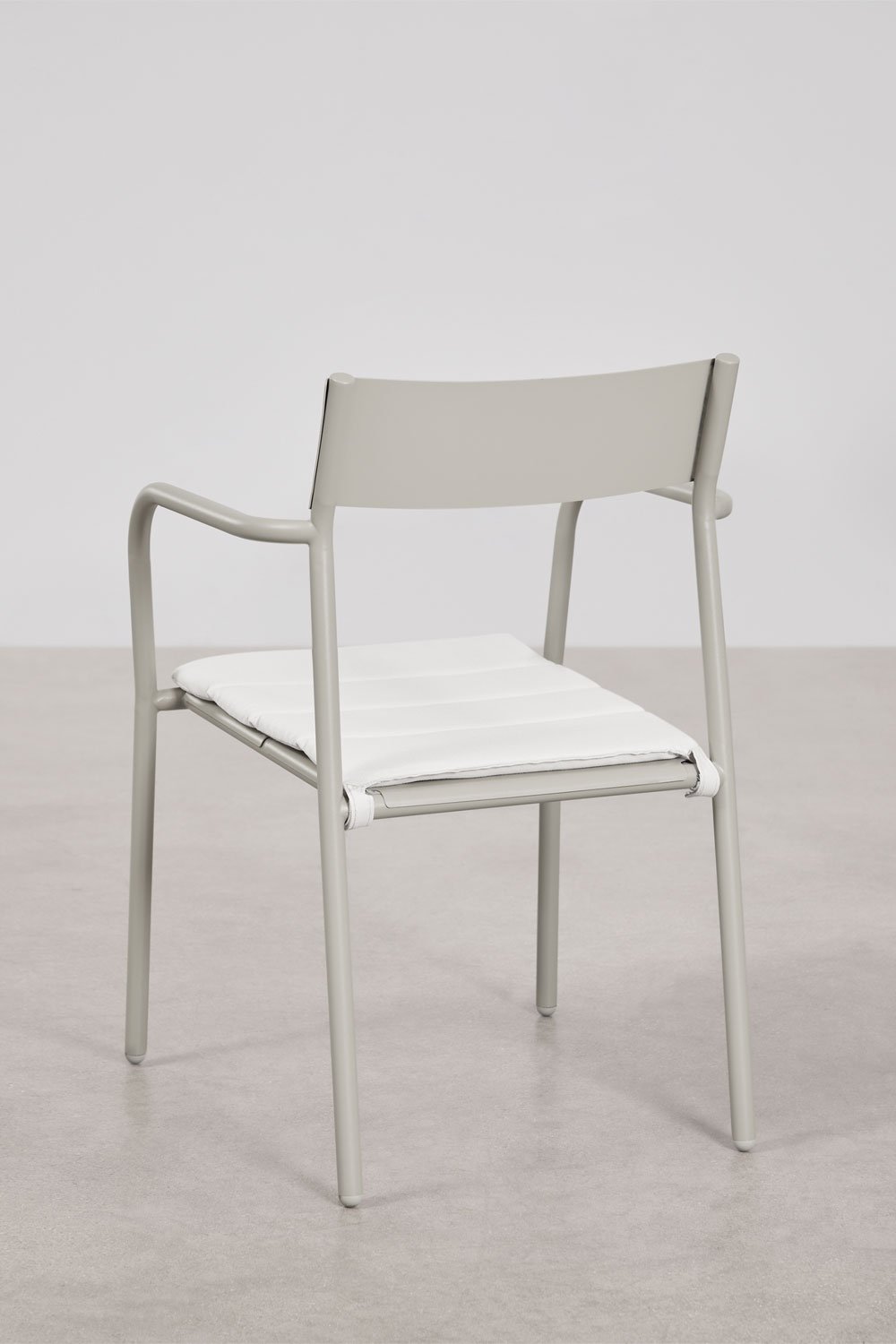 Pack of 4 stackable garden chairs with armrests in Tossa steel, gallery image 3