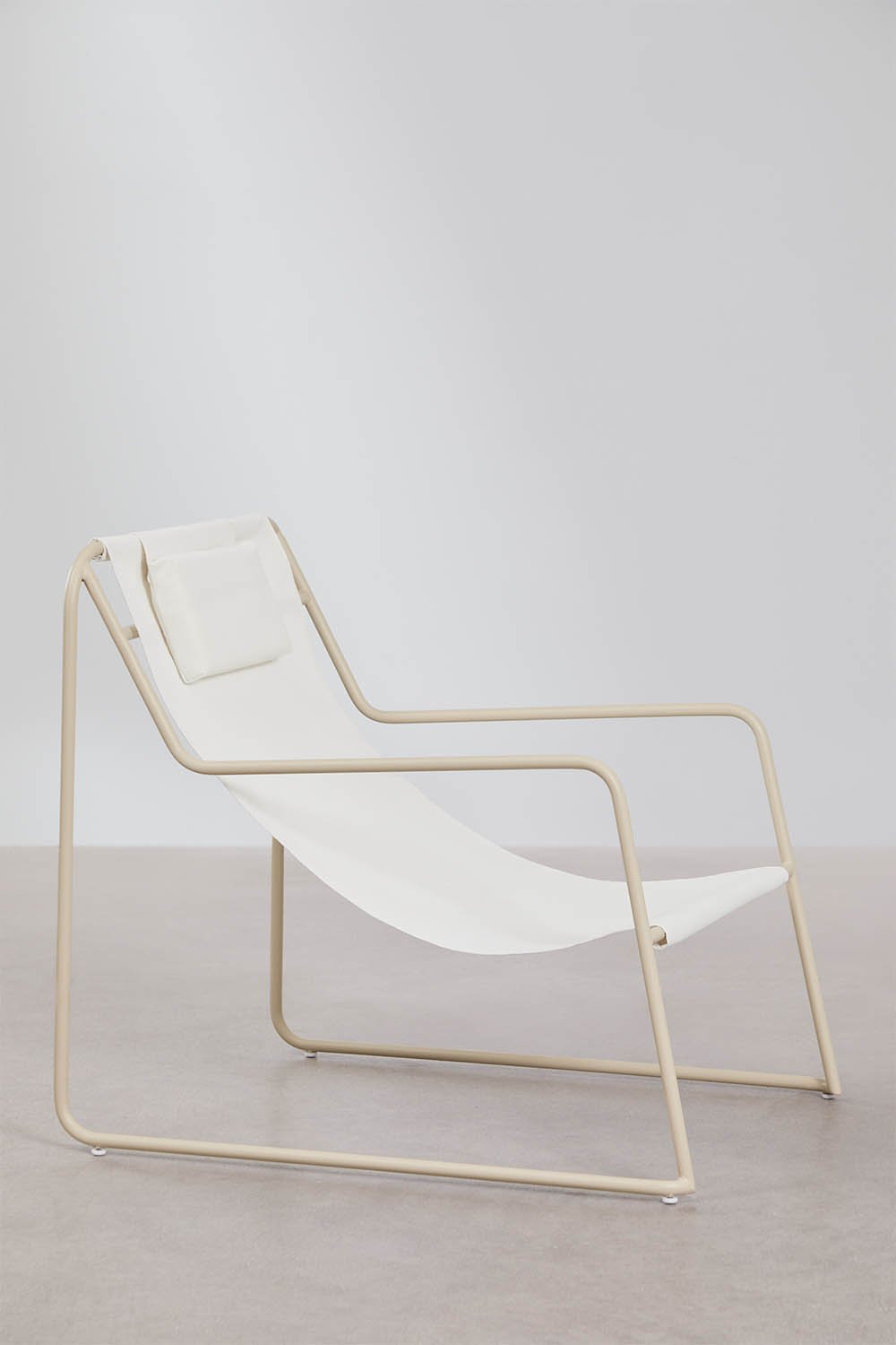 Lorvian steel hammock with cushion and armrest, gallery image 4