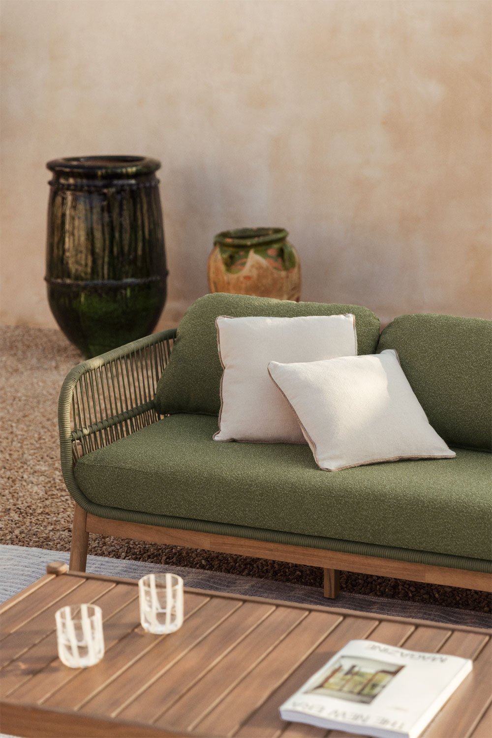 3-seater garden sofa in acacia wood and braided rope Karvia, gallery image 2