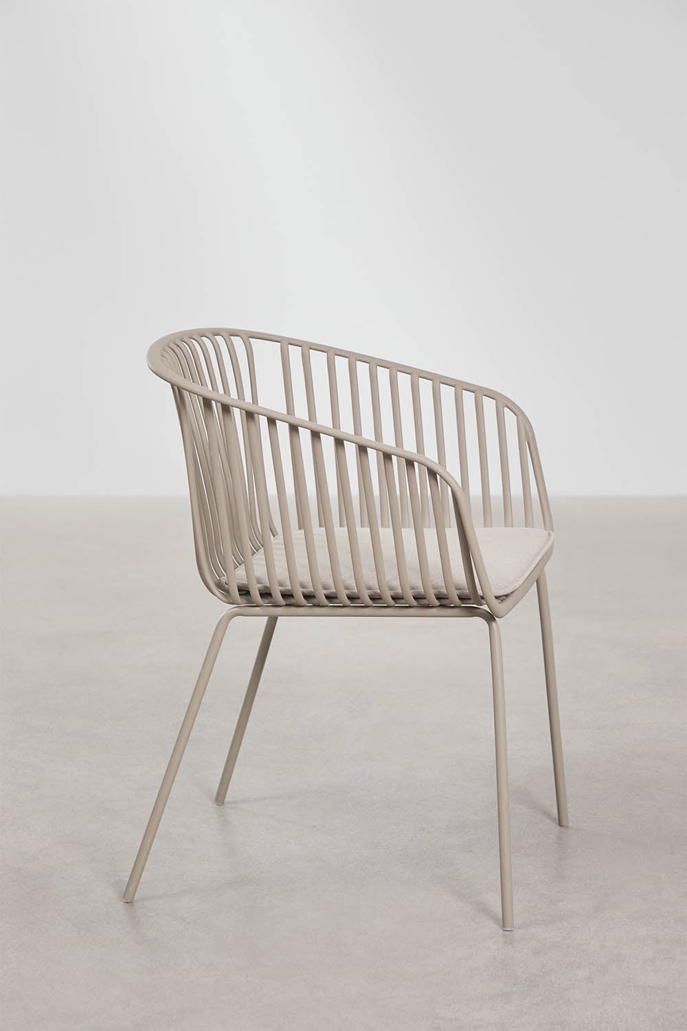 Pack of 4 garden chairs with armrests in steel and polypropylene Aradina, gallery image 4