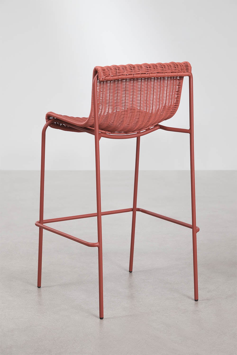 High garden stool in synthetic wicker and steel Revia, gallery image 3