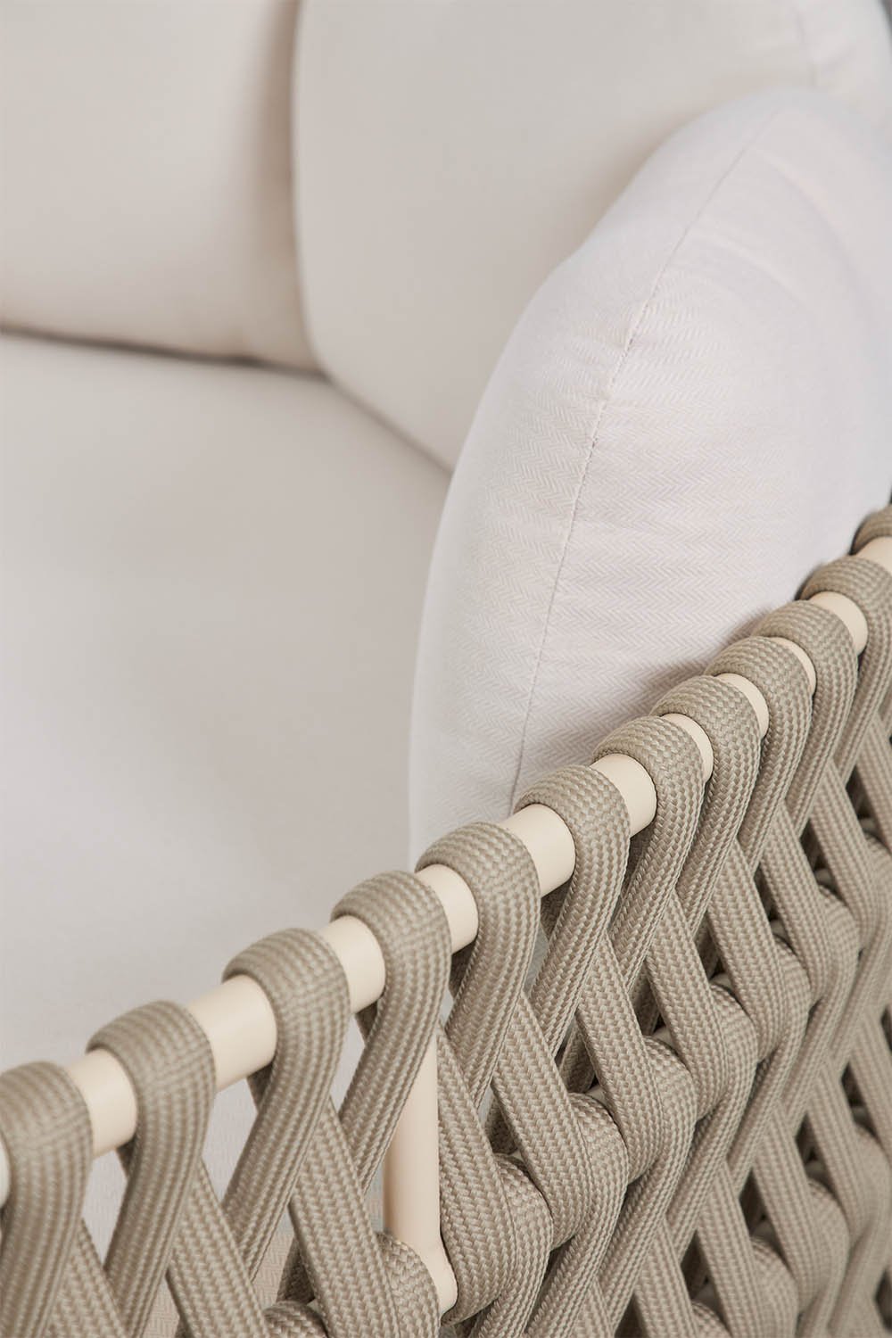 Double sun lounger in aluminum and braided rope with Tevary cushions, gallery image 4