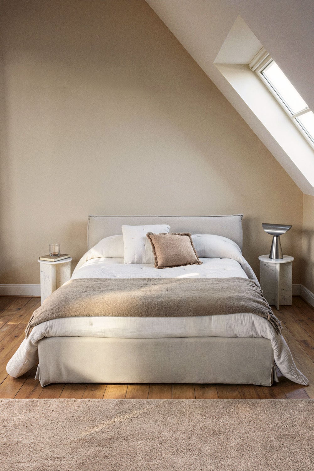 Upholstered bed with lift-up storage base Lorea, gallery image 1