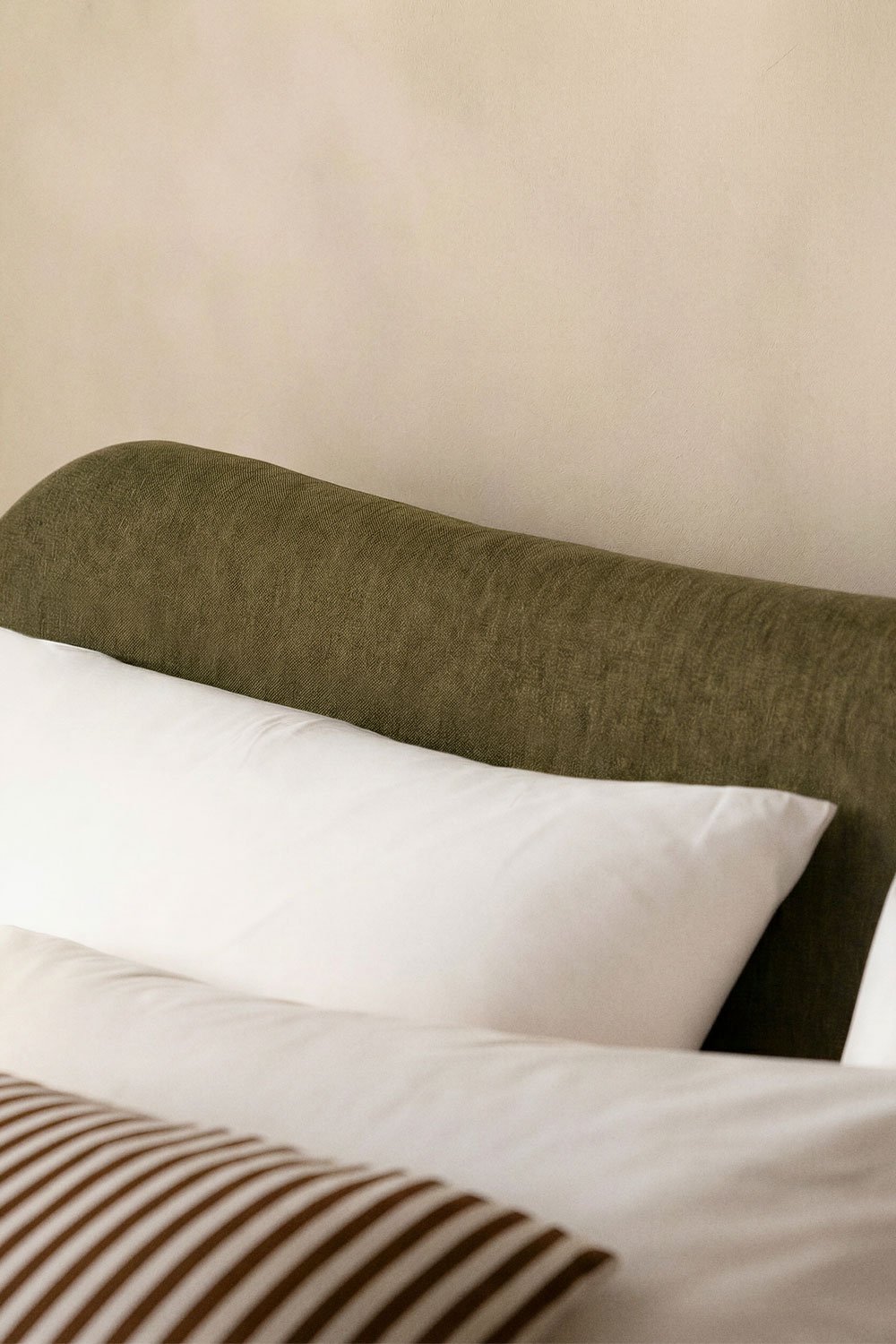 Winselet upholstered bed with lift-up storage base, gallery image 2