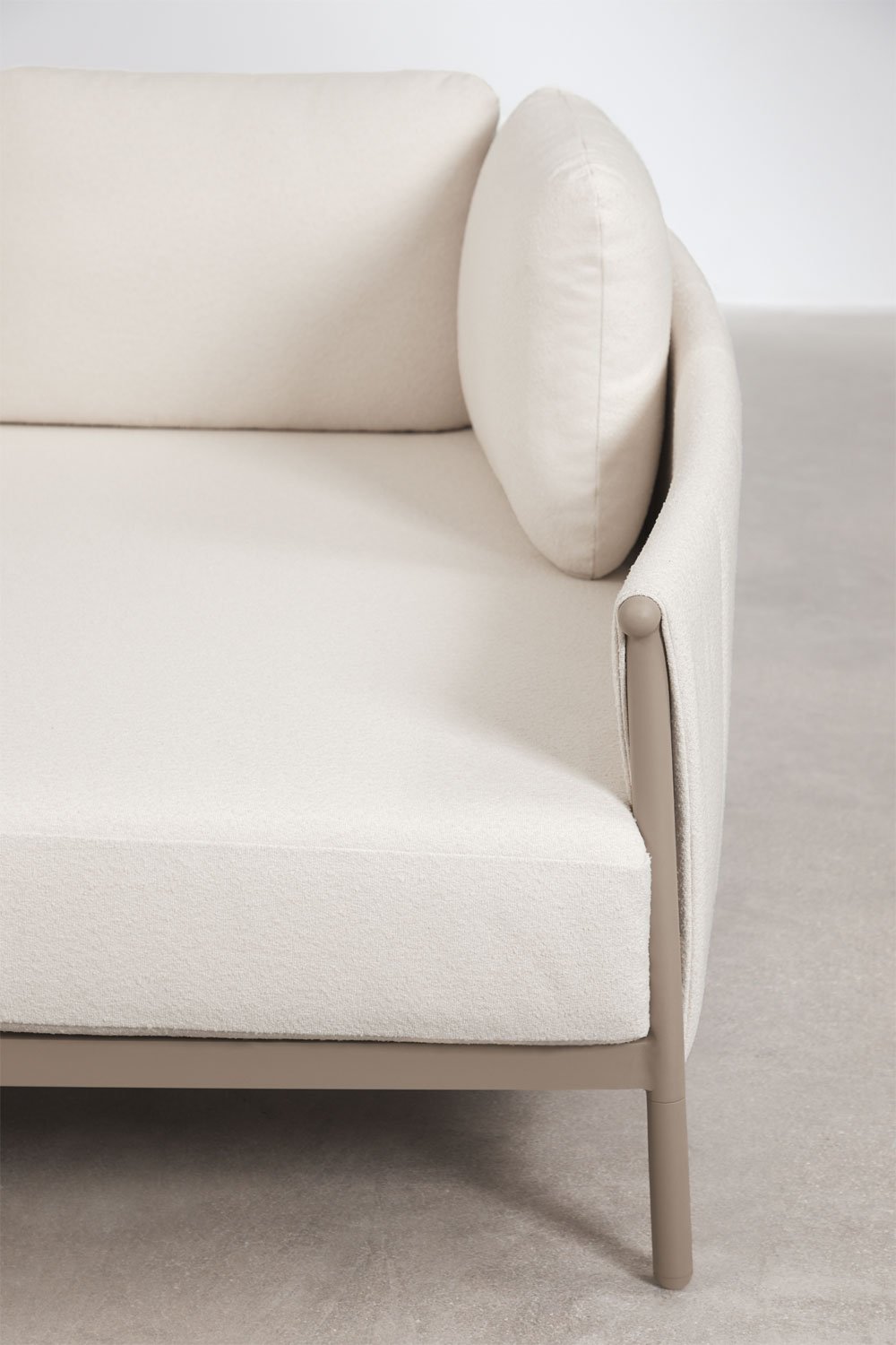 Double sun lounger in bouclé and aluminum with Boleni cushions, gallery image 5