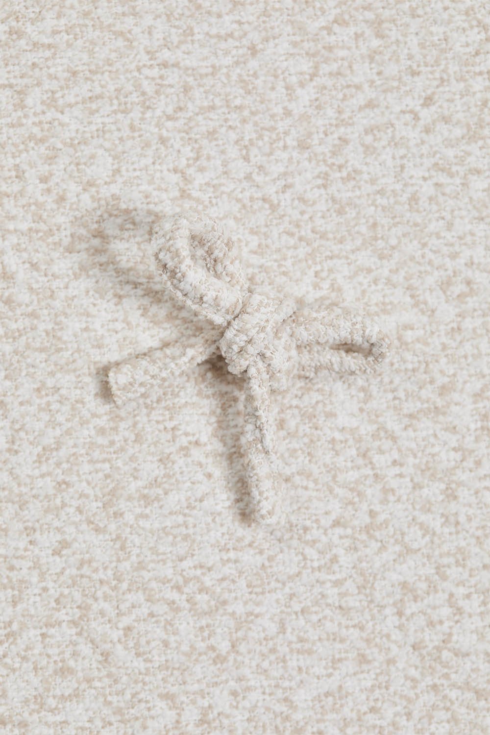 Pack of 2 dining chairs with armrests in acacia wood and Kandroa bouclé fabric, gallery image 7