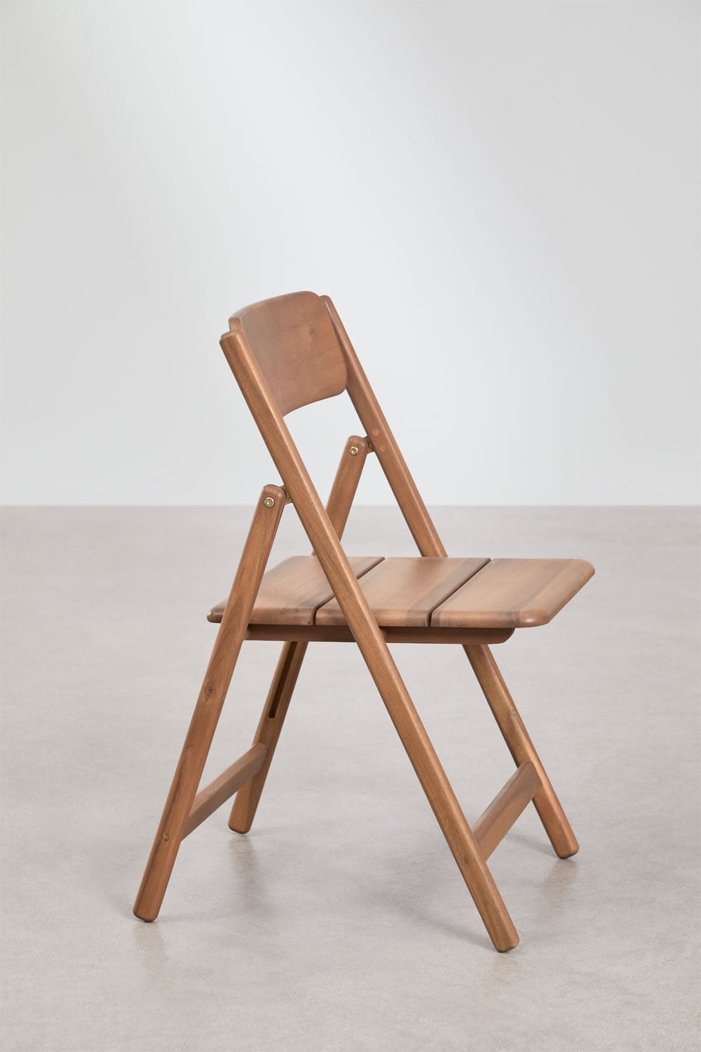 Zayma folding garden chair in acacia wood, gallery image 2