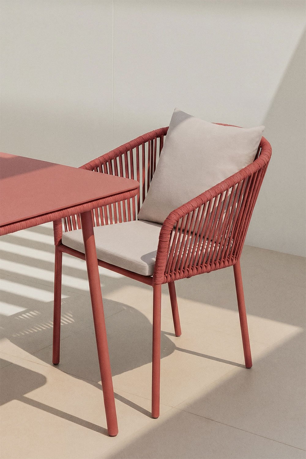 Arhiza Classic garden chair with braided rope armrests, gallery image 1