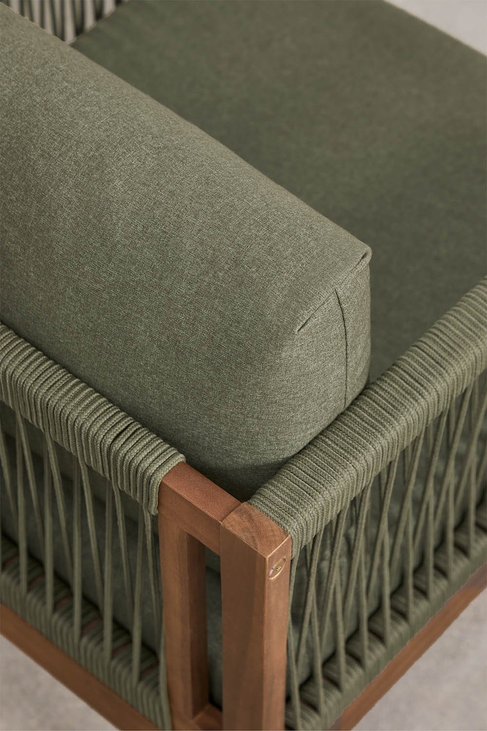 Armchair with acacia wood armrests Branson, gallery image 2