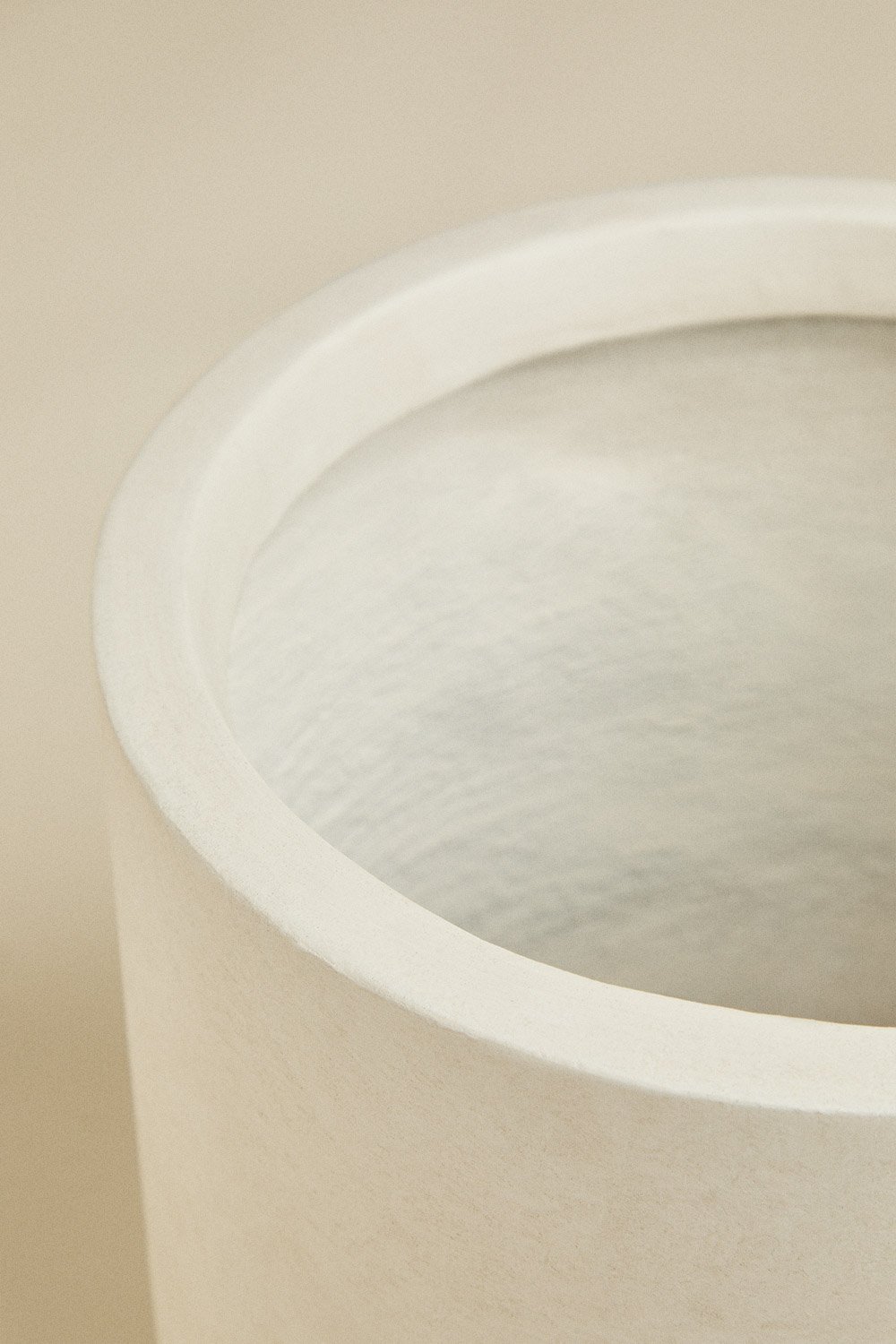 Aurevi cement planter, gallery image 2