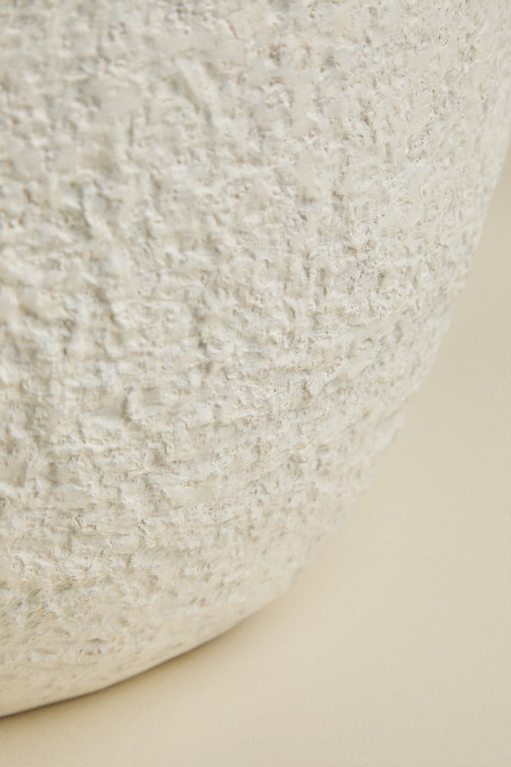Nuria cement planter, gallery image 3