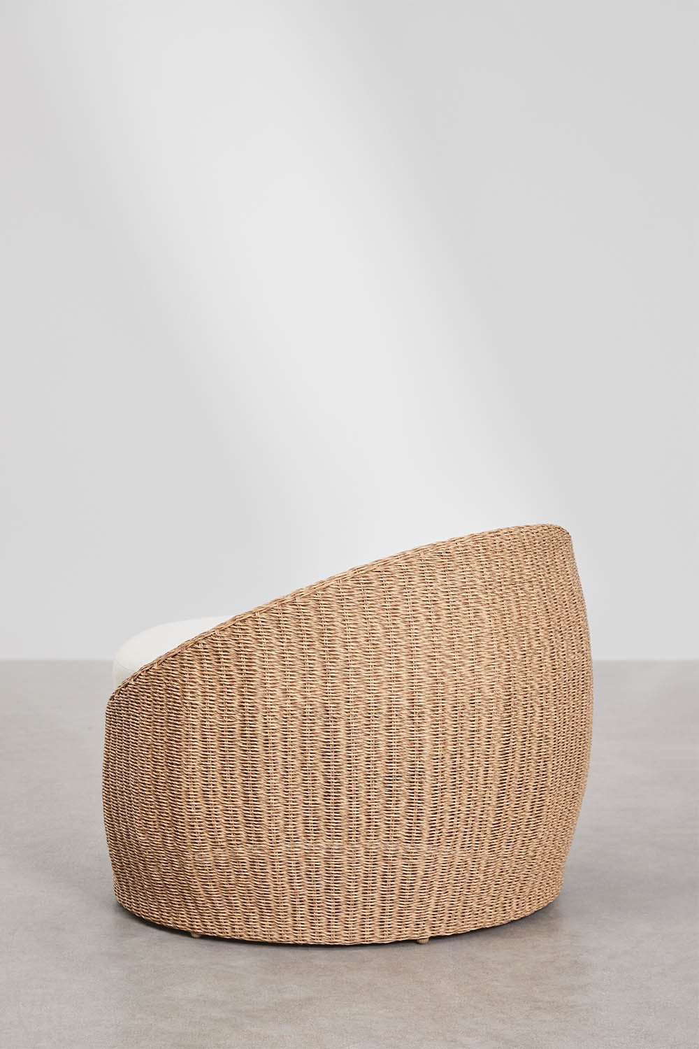 Garden set with 3-seater sofa, 2 armchairs, and coffee table in acacia wood and Clarnyx synthetic rattan, gallery image 8