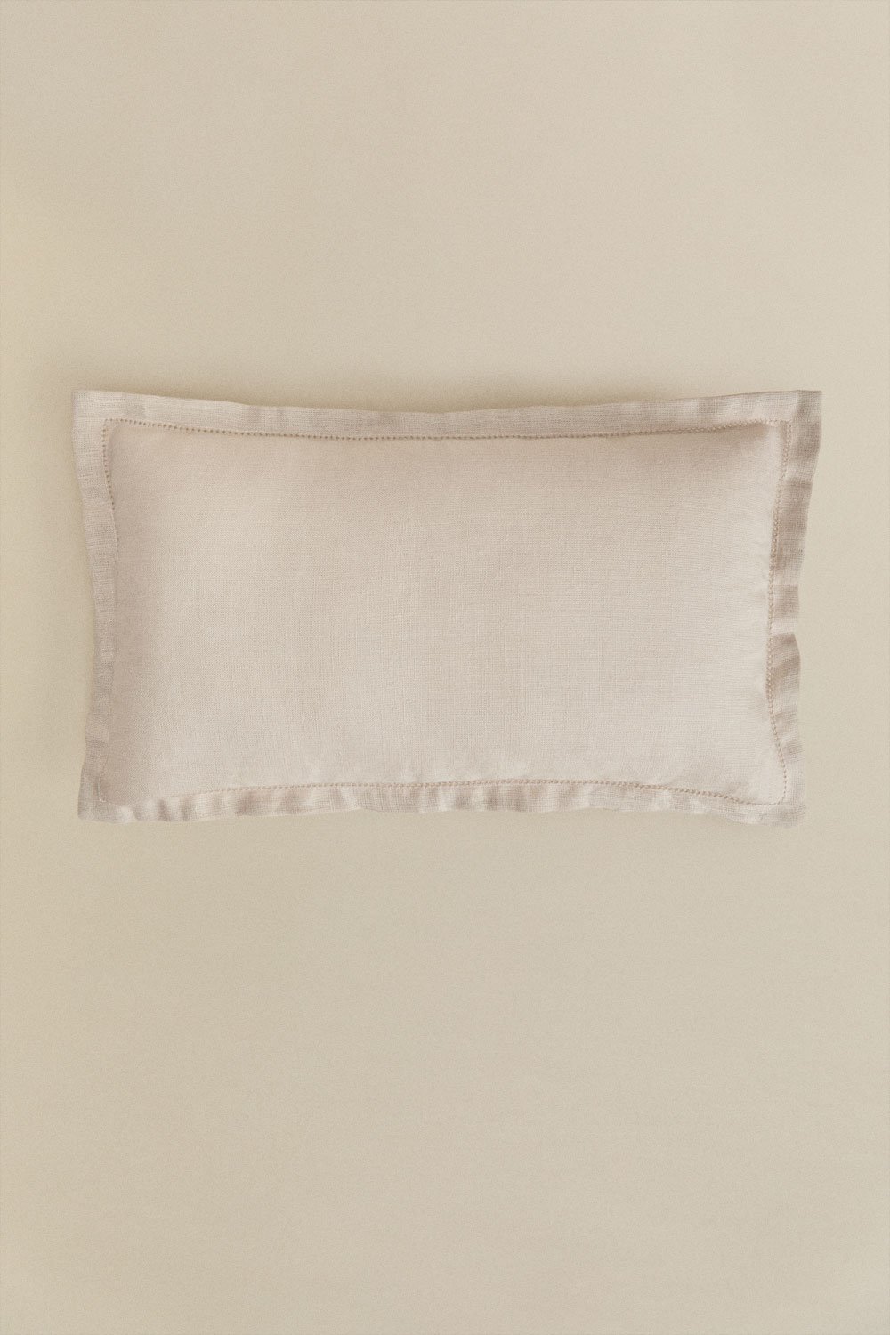 Rectangular cushion 30x50 cm in Ludet linen, gallery image 3