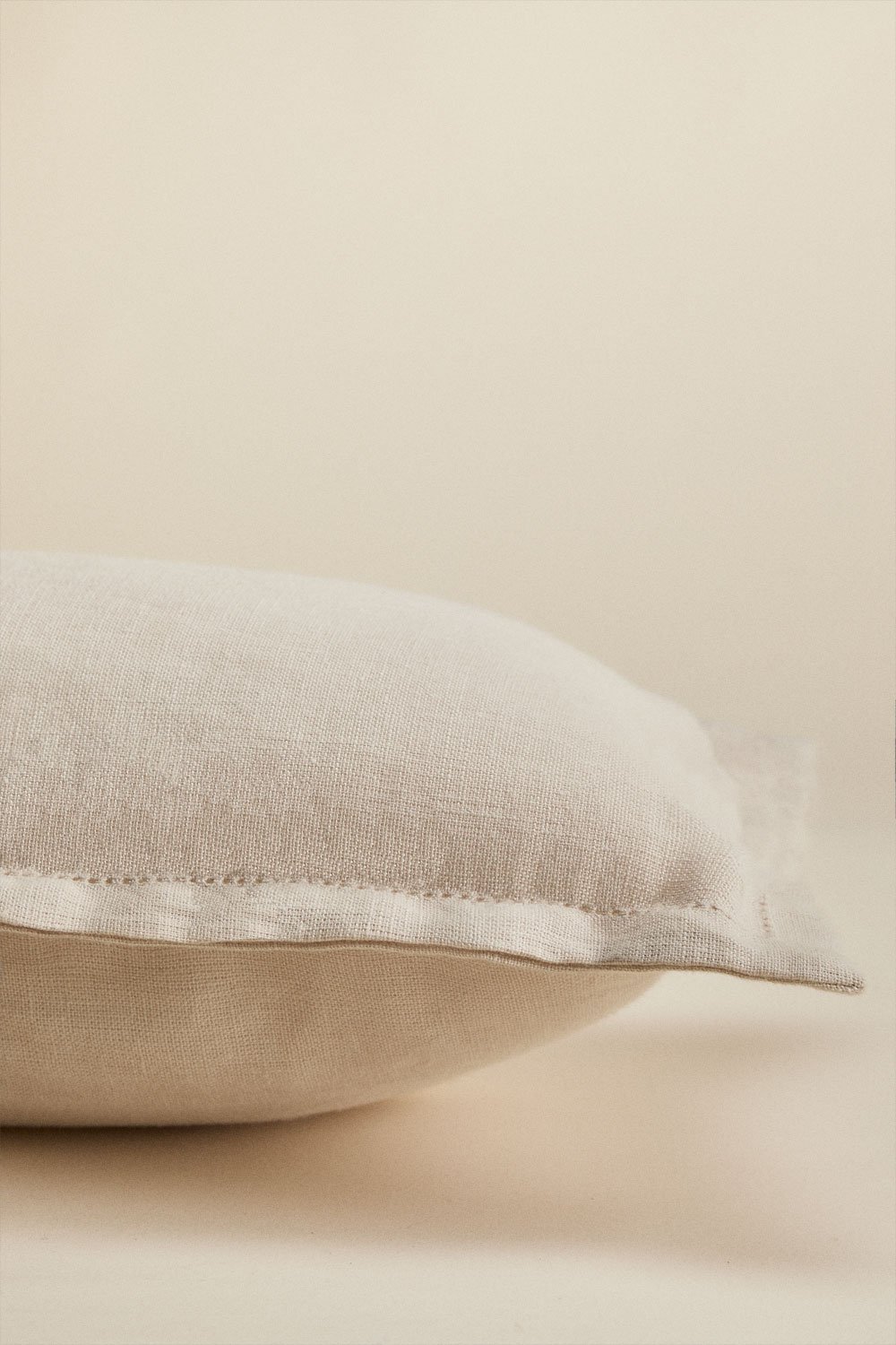 Rectangular cushion 30x50 cm in Ludet linen, gallery image 5