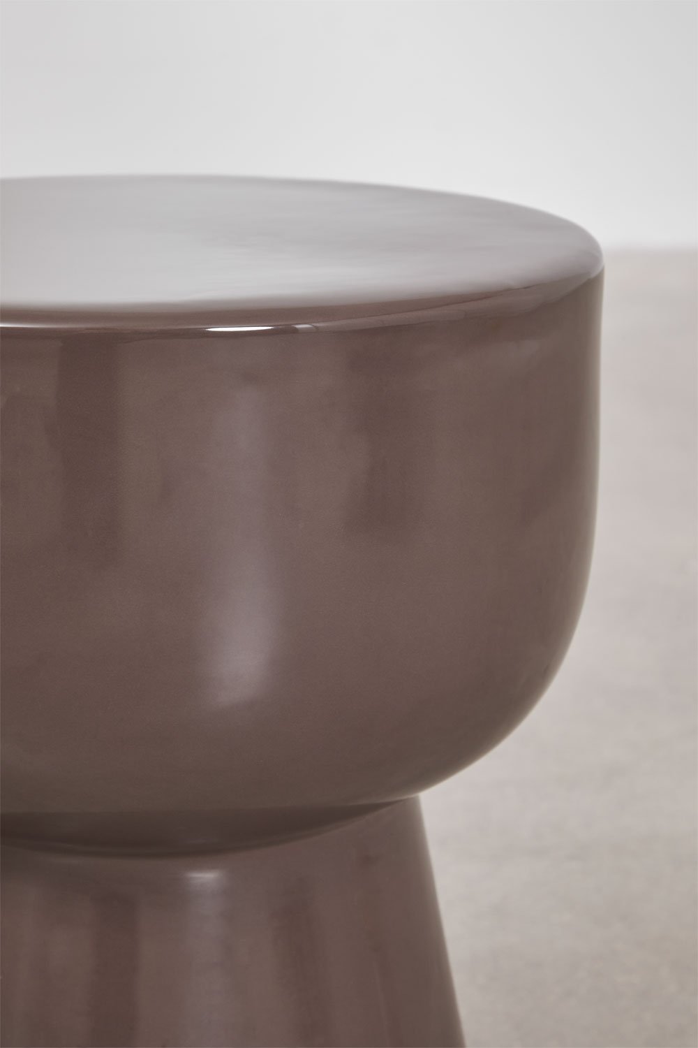 Round Ø35 cm garden side table in Kaly dolomite, gallery image 2