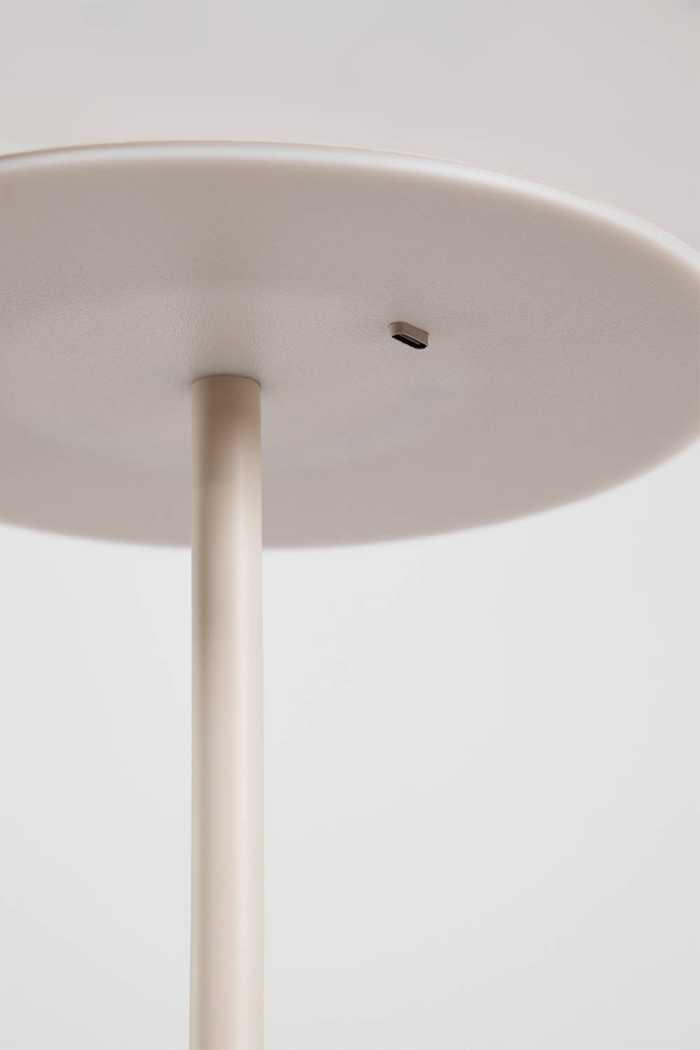 Wireless LED Outdoor Floor Lamp in Iron Emilein, gallery image 4