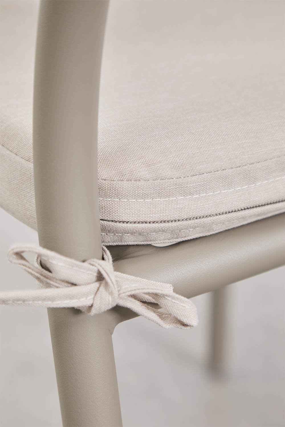 Pack of 4 stackable garden chairs with braided rope armrests Arhiza, gallery image 7