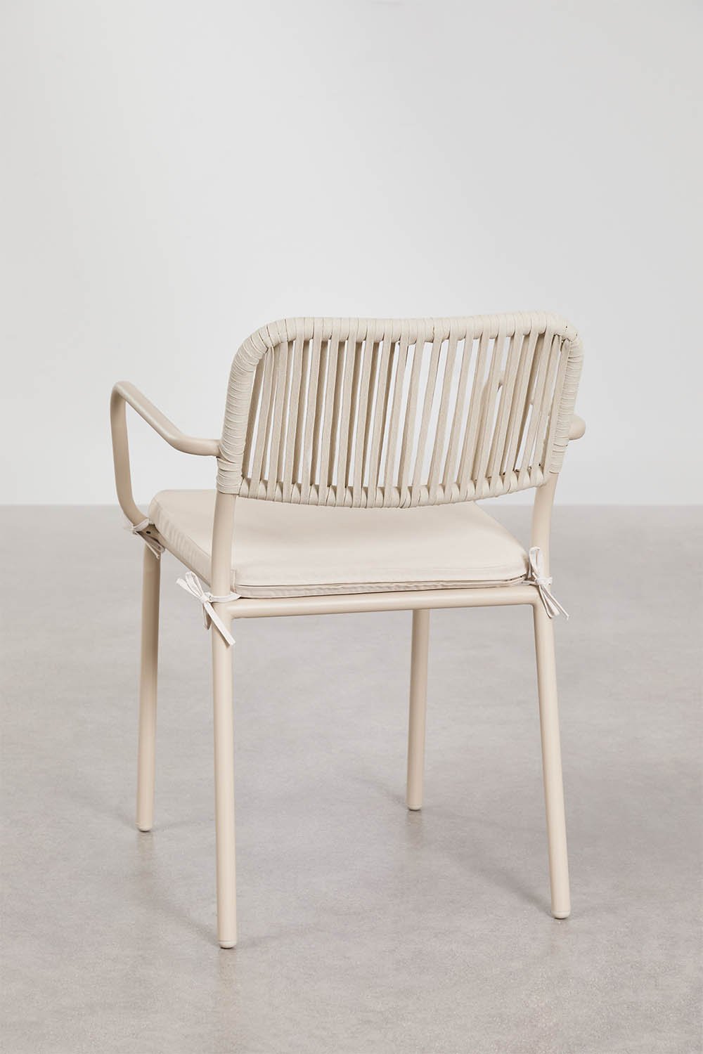 Stackable dining chair with braided rope armrests Arhiza, gallery image 3