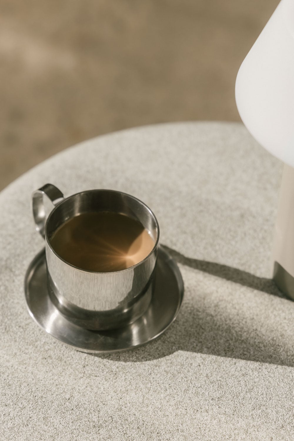 Round Ø35 cm Elyndra cement garden side table, gallery image 2