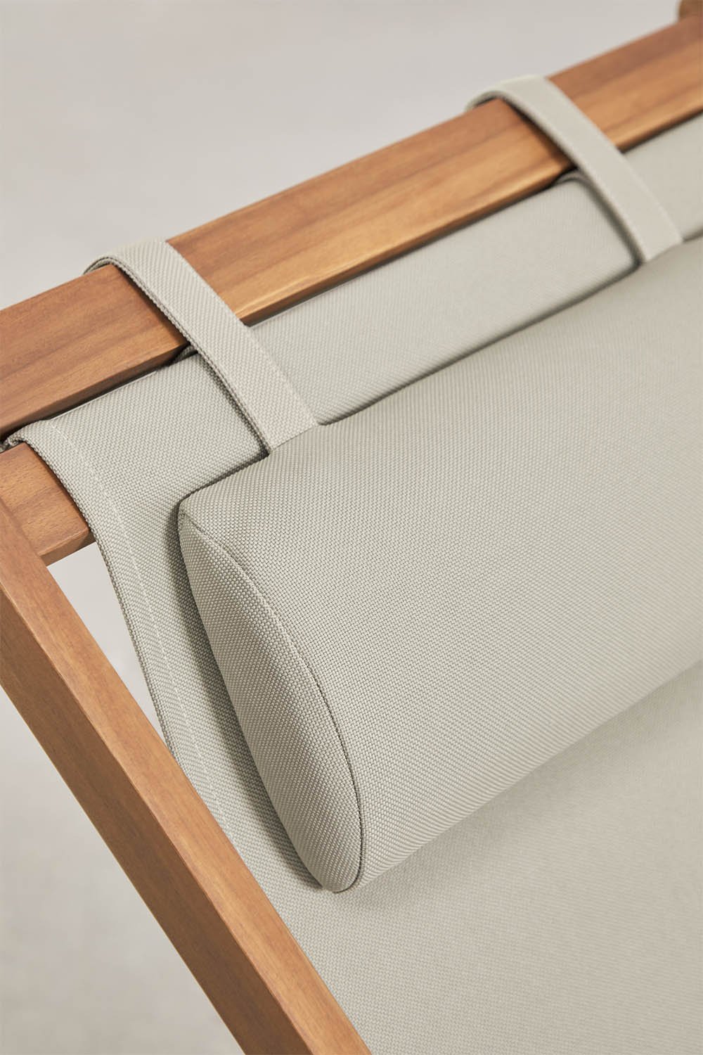 Foldable hammock with cushion in Kardis wood, gallery image 4