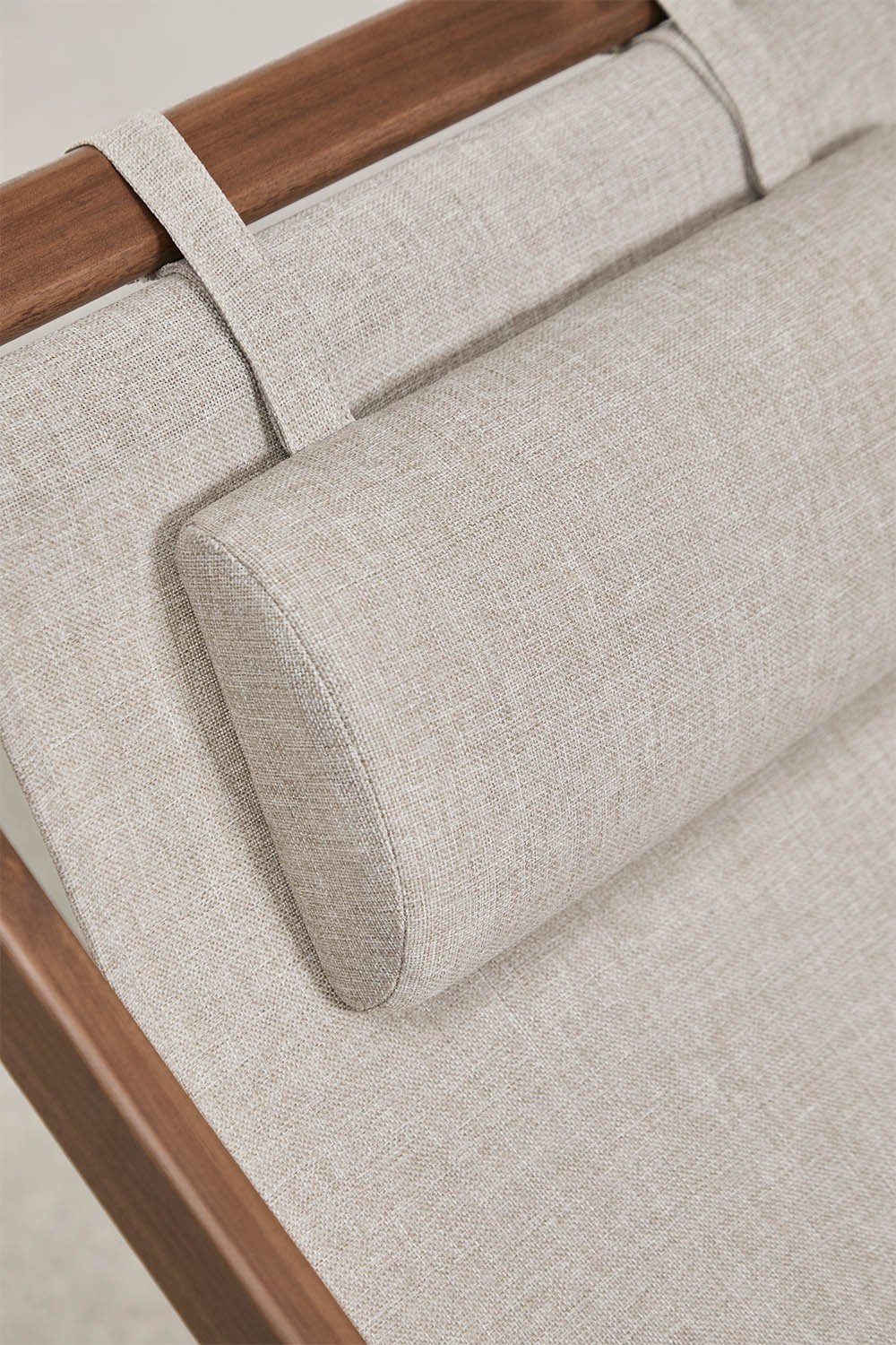 Folding hammock with cushion in Rondonia acacia wood, gallery image 4