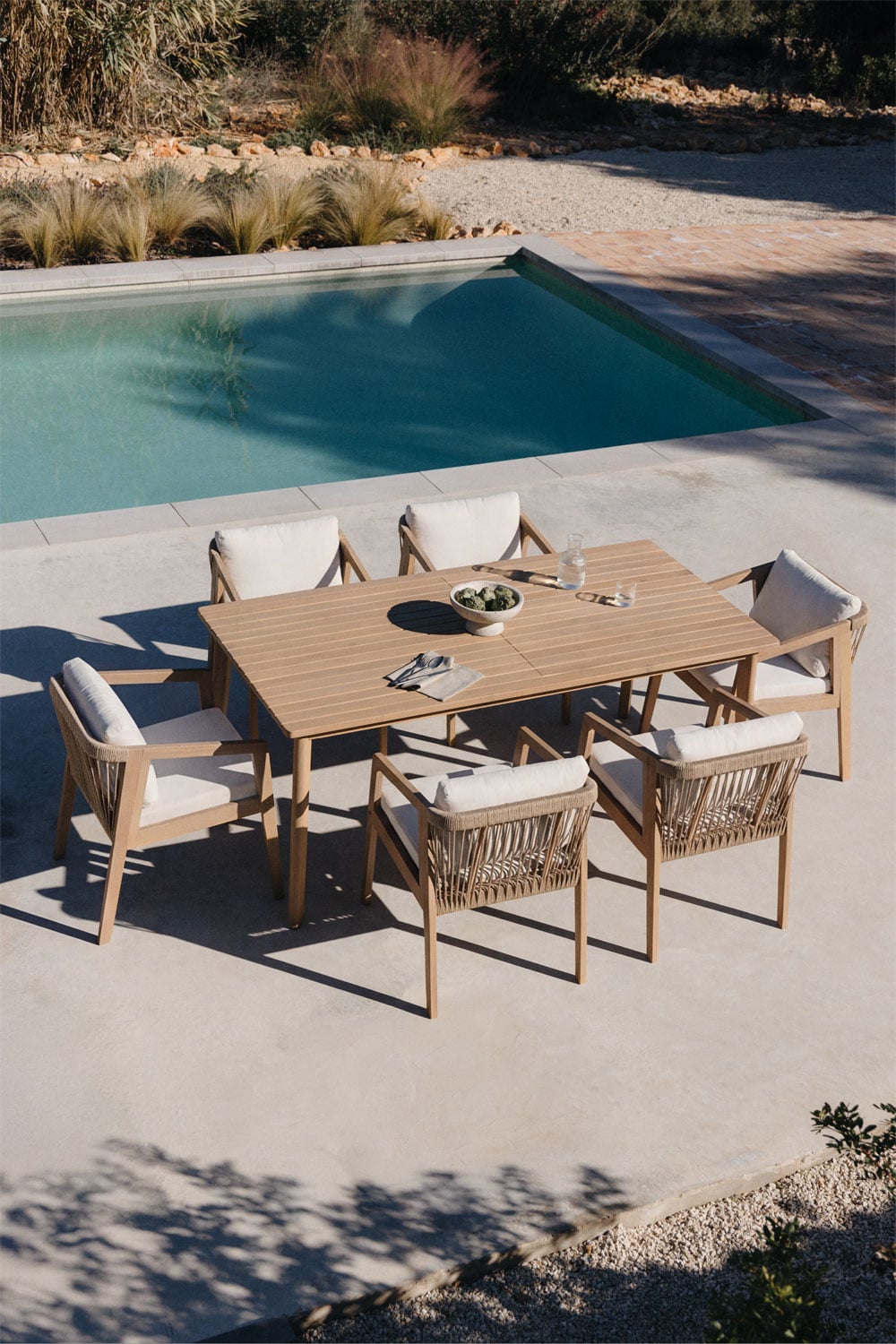 Rectangular table set 180x90 cm and 6 garden chairs in acacia wood and braided rope Kaela, gallery image 1