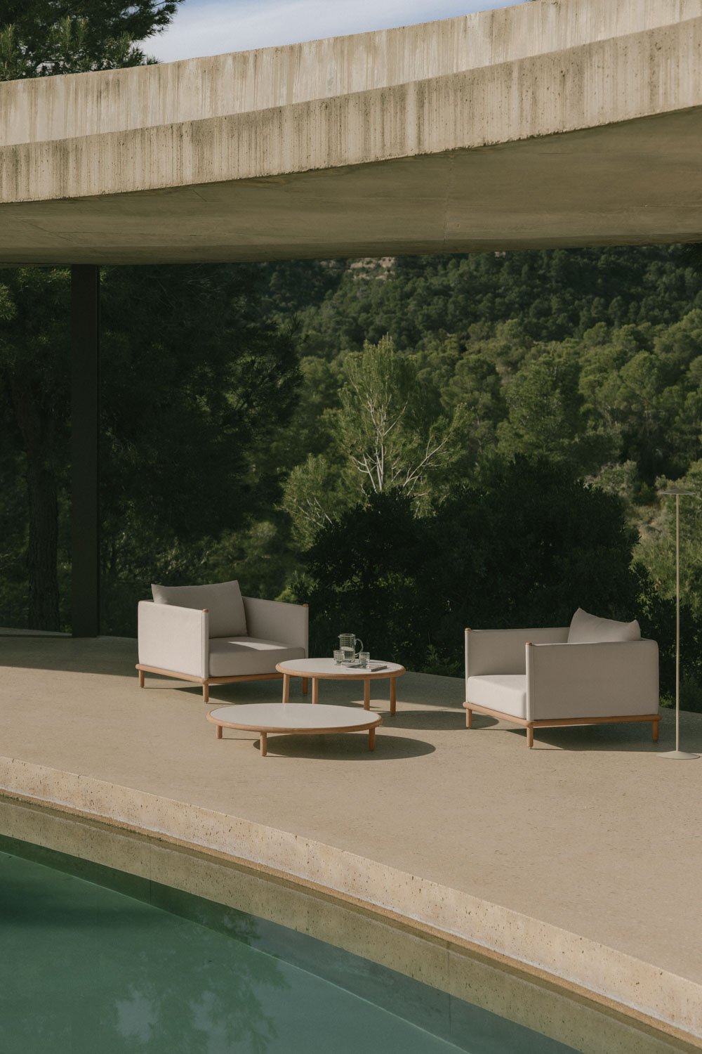 Olivia garden set with 2 armchairs and 2 round acacia wood coffee tables, gallery image 1