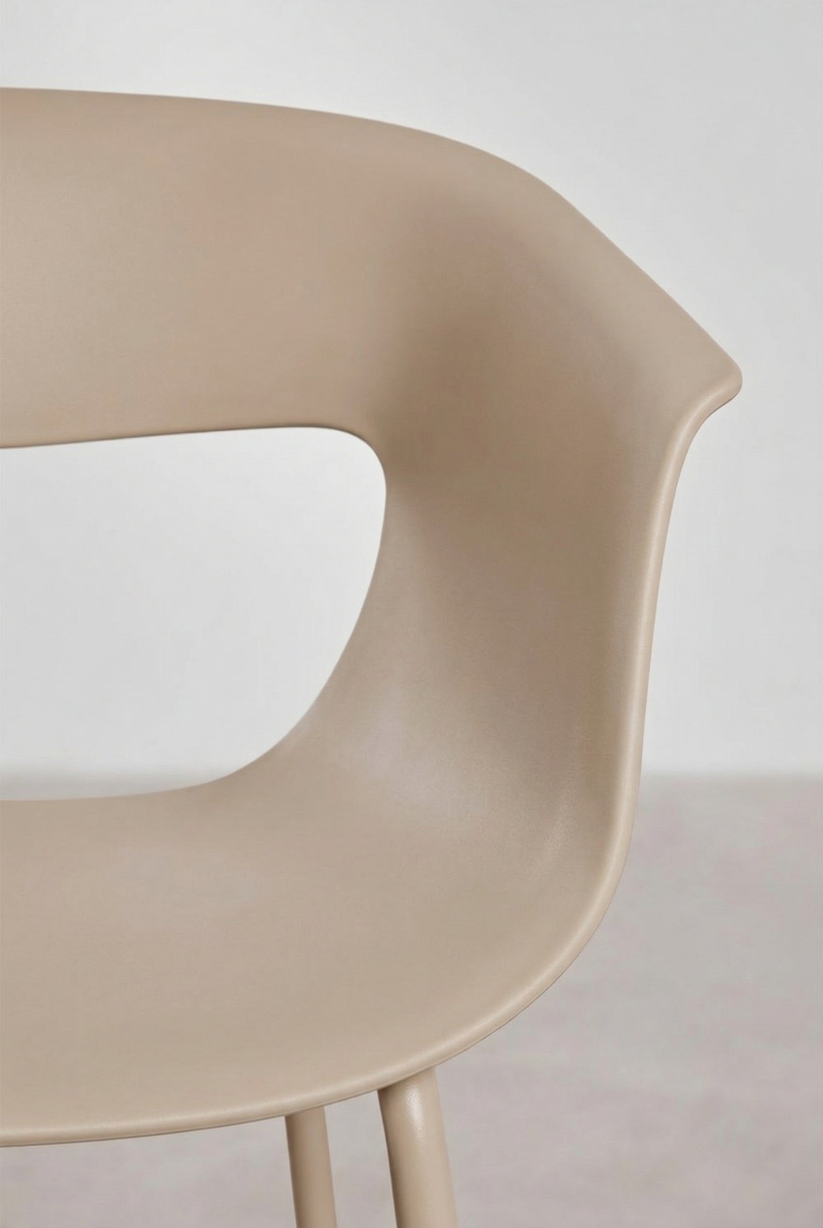 Alanys high garden stool in polypropylene and steel, gallery image 5