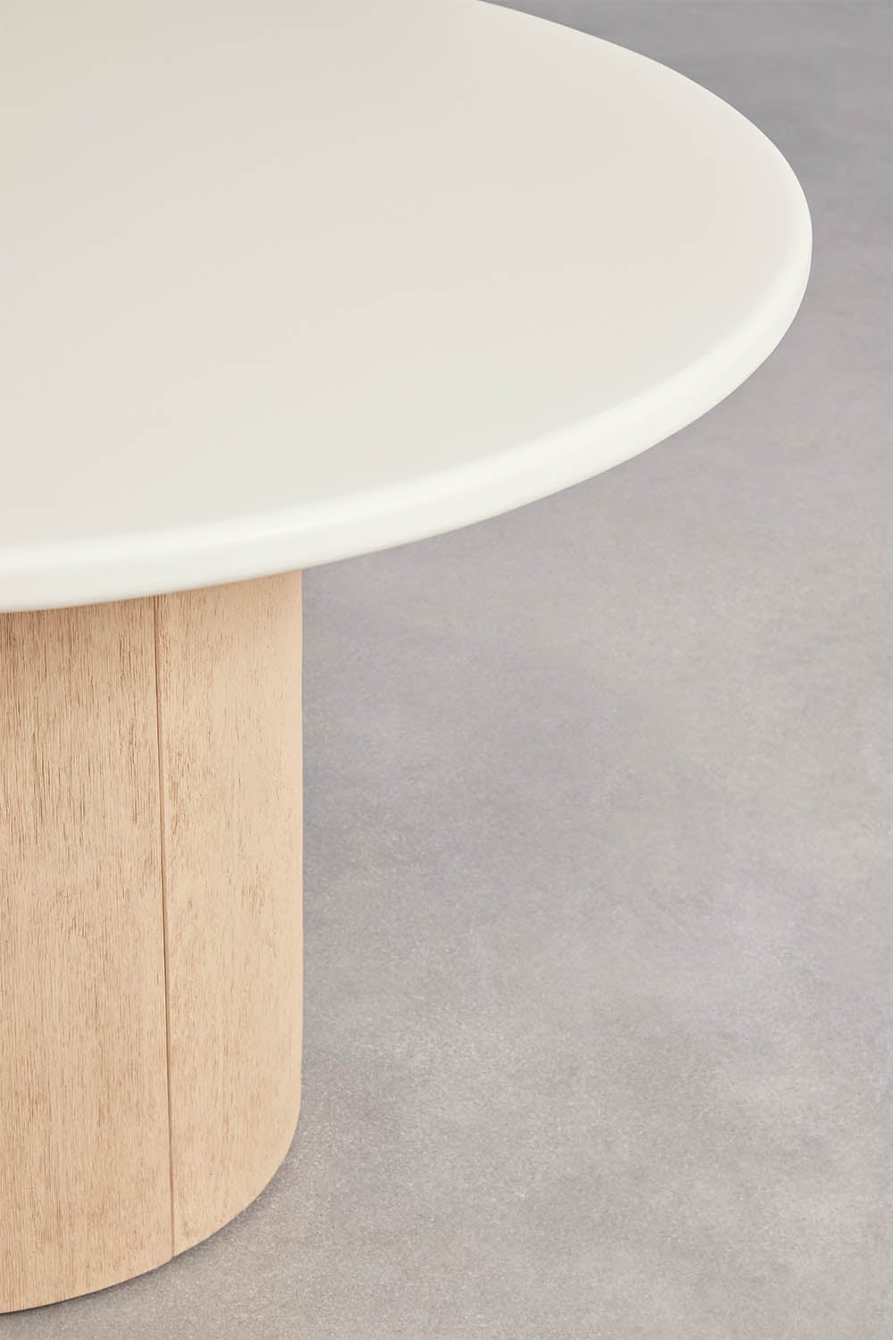 Round table set Ø120 cm in Sharpay cement and 6 folding director garden chairs in acacia wood Olivia, gallery image 4