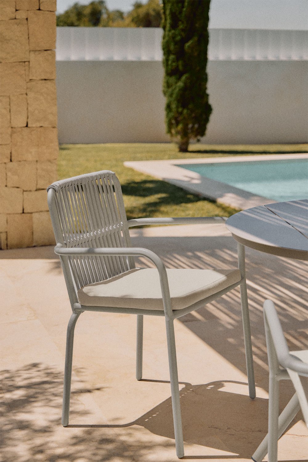 Stackable garden chair pack of 4 with aluminum armrests Alberta, gallery image 1