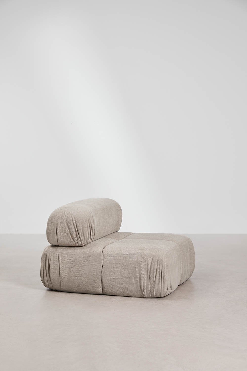 Central module for modular sofa in vacuum-packed bouclé Kendall, gallery image 3