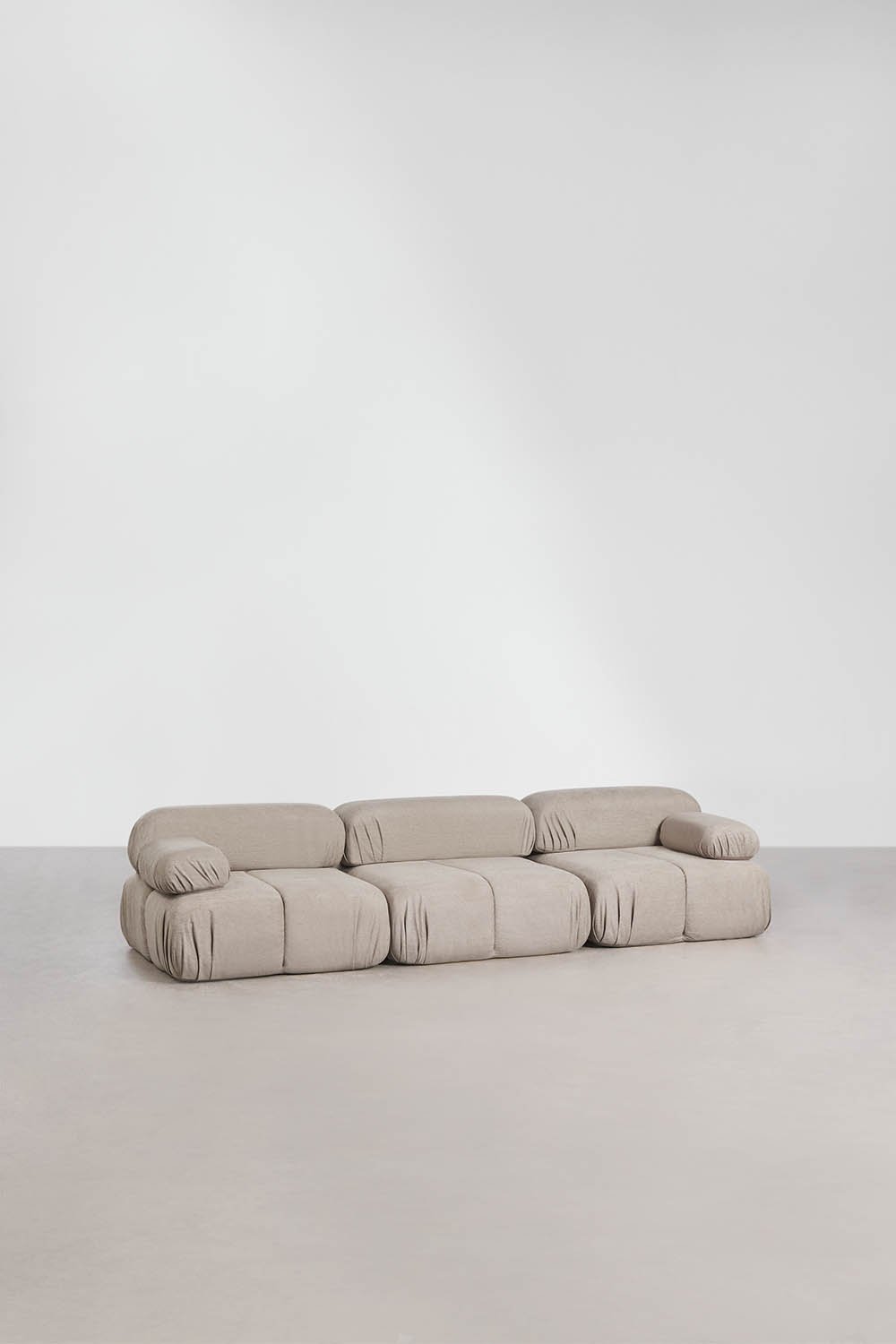 Vacuum-packed 3-piece modular bouclé sofa Kendall, gallery image 1
