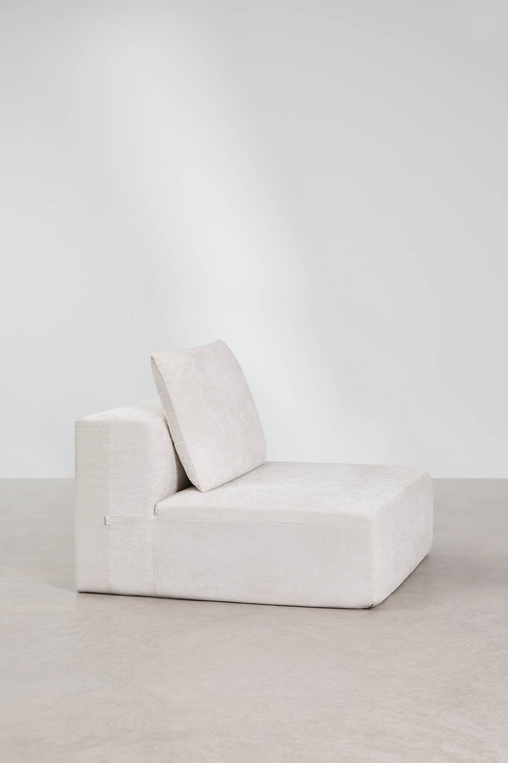 Central module for modular sofa in vacuum-packed chenille Norridge, gallery image 3