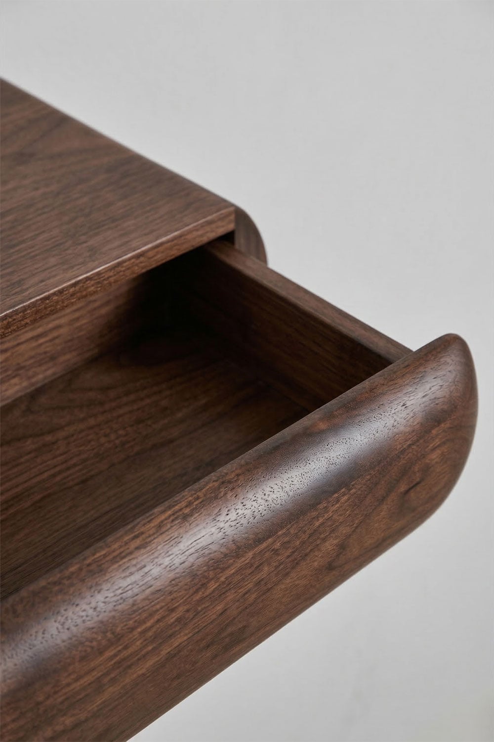 Rectangular floating bedside table 40x20 cm in Carmen wood, gallery image 3