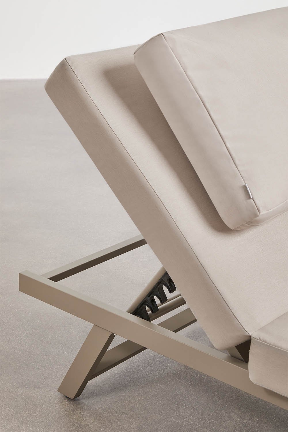 3-seater reclining garden sofa in aluminum Libanc, gallery image 3