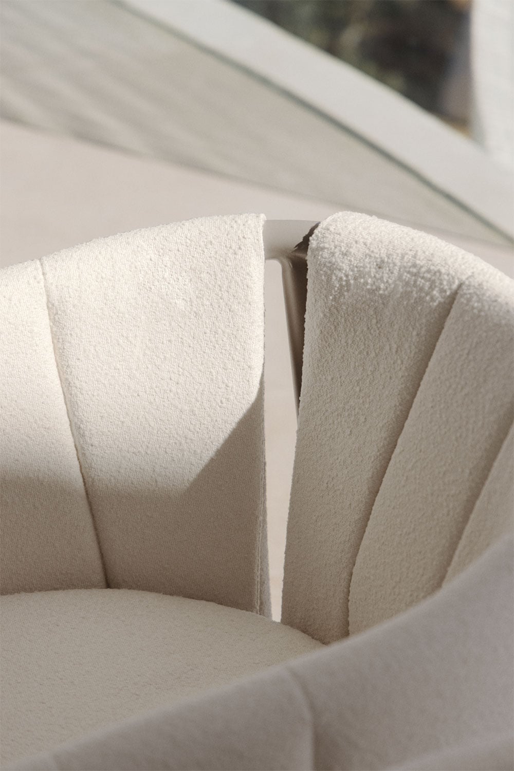 Pack of 4 garden chairs with armrests in bouclé and aluminum Boleni, gallery image 2