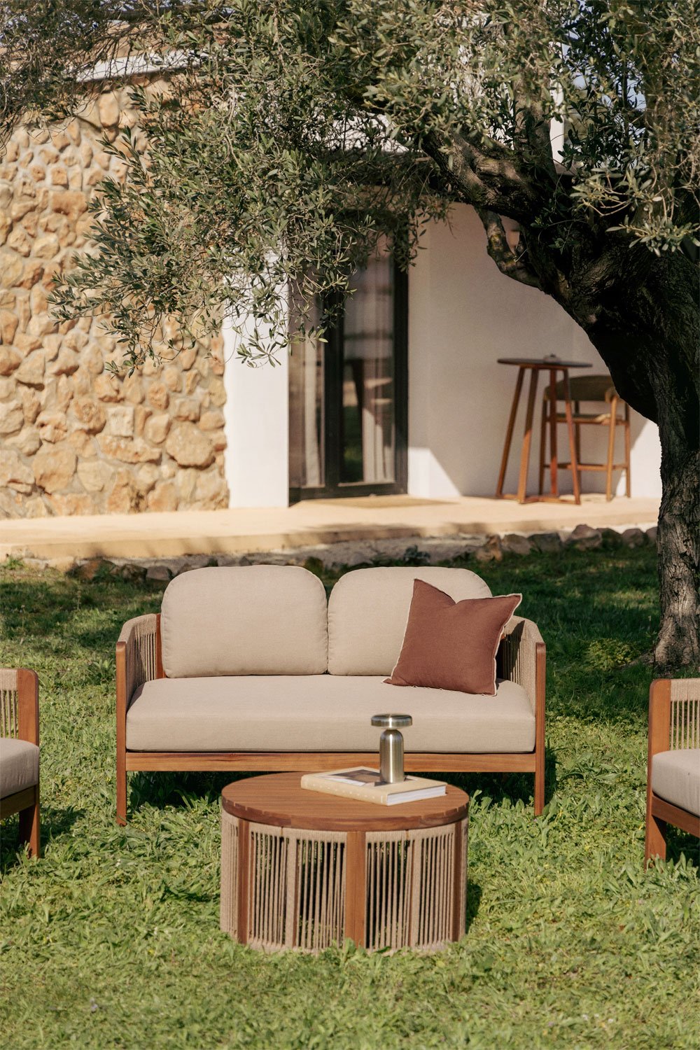 Serel acacia wood garden set with 2-seater sofa and coffee table, gallery image 1