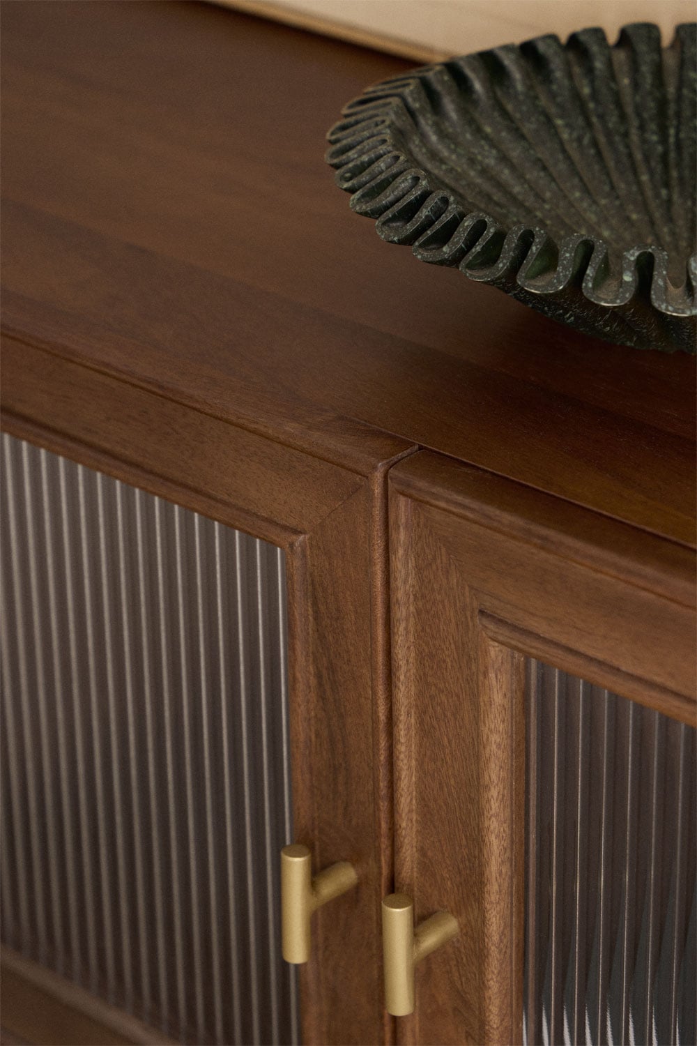 Ildara TV cabinet ↔︎170 cm in mango wood and glass, gallery image 2