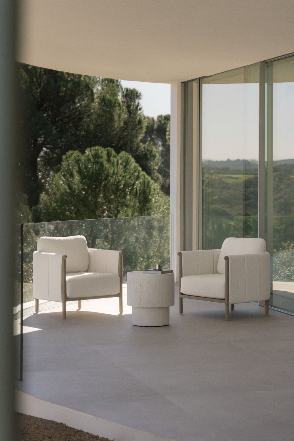 Pack of 2 garden armchairs in bouclé and aluminum Boleni, gallery image 1