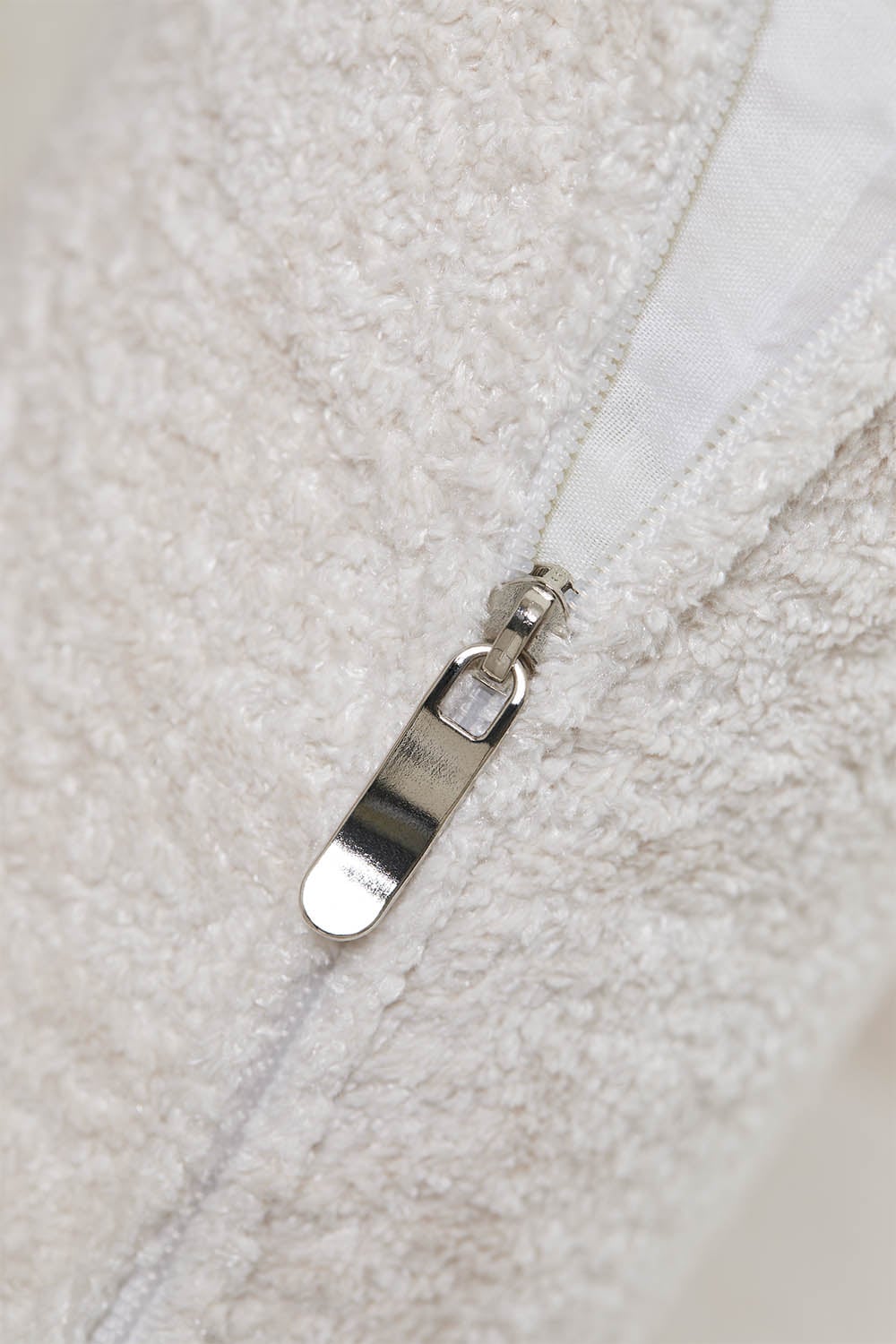 Vacuum-packed 2-seater sofa in sherpa Mirabel, gallery image 7