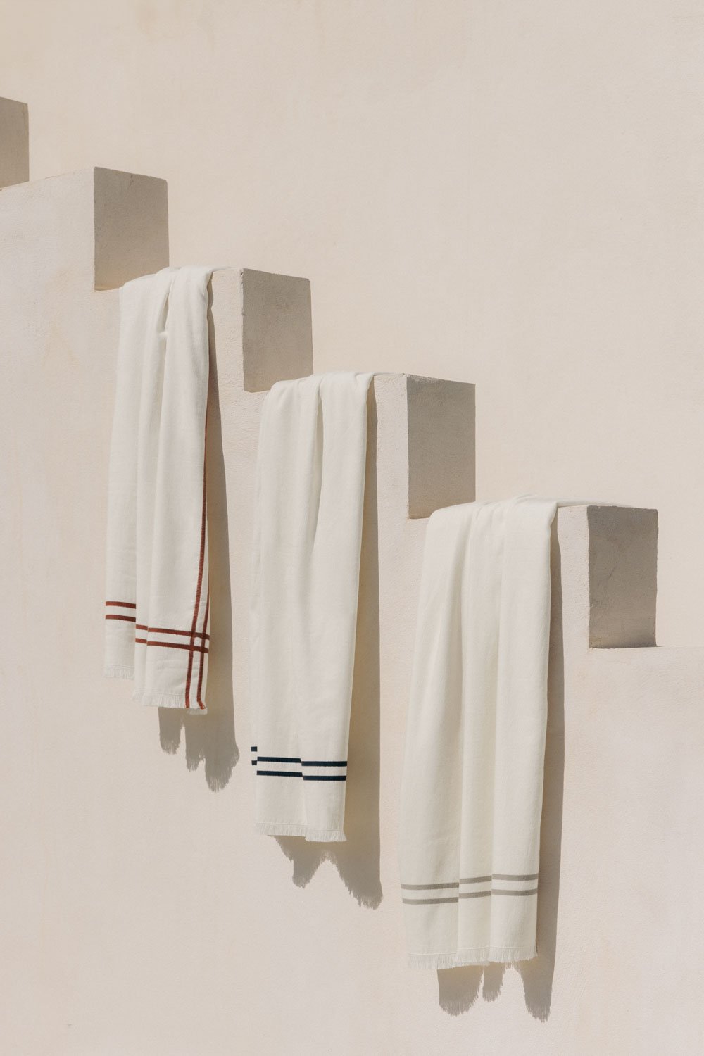 Salerno cotton beach towel, gallery image 1