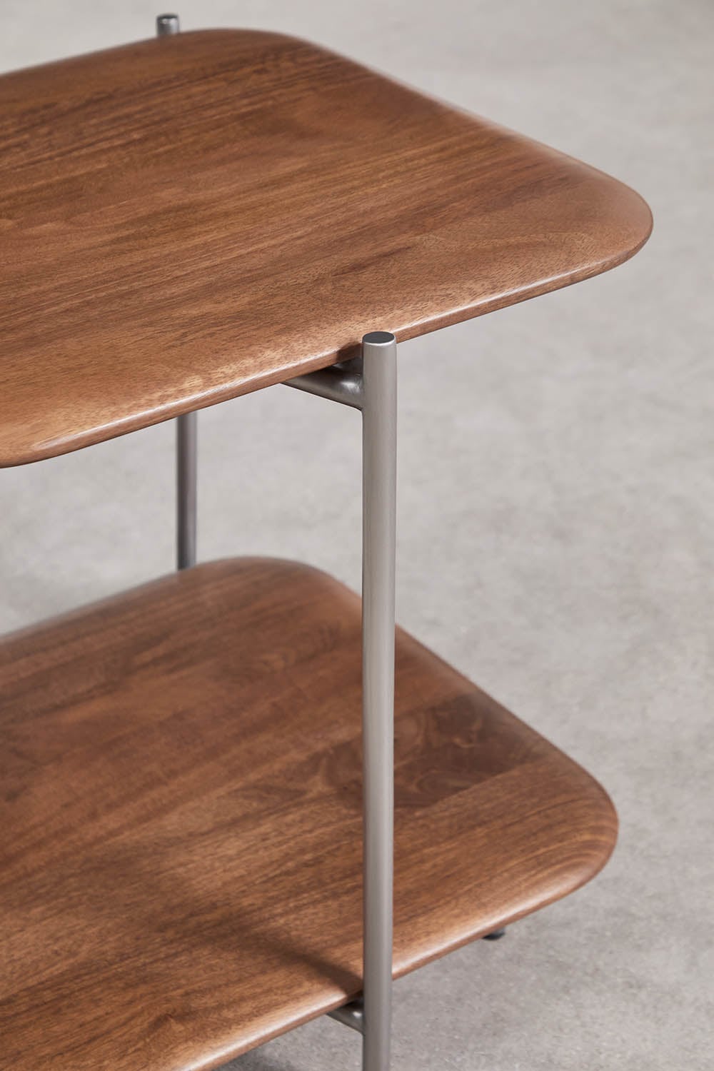 Vimara 45x45 cm bedside table in mango wood and stainless steel, gallery image 3