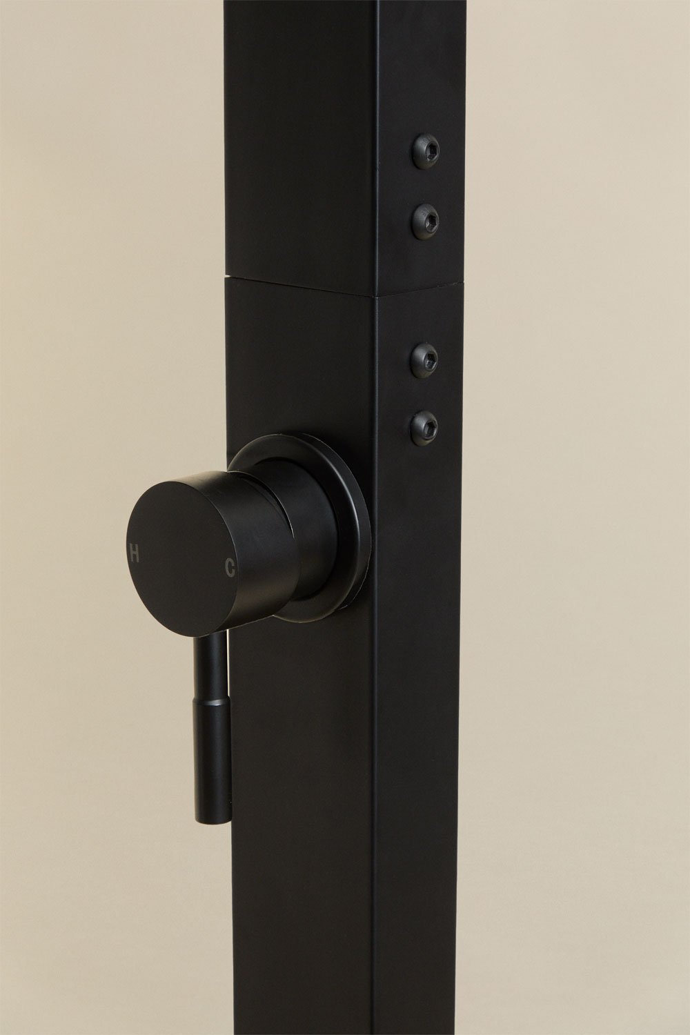 Hernan stainless steel outdoor shower, gallery image 4