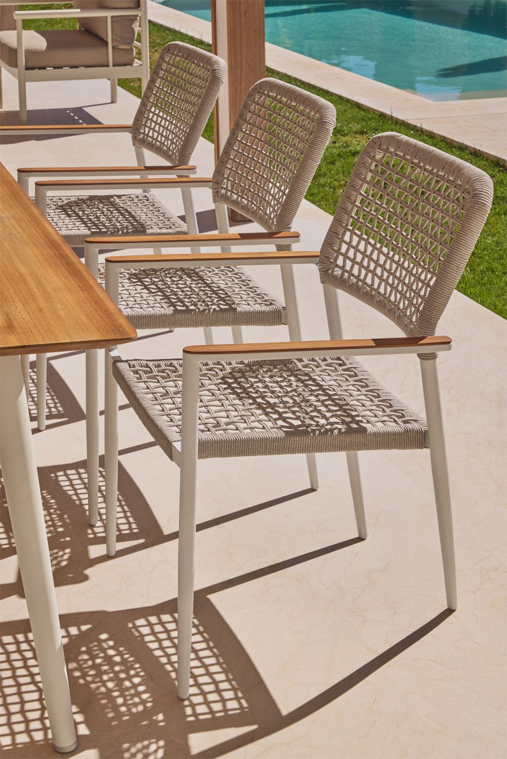 Nediam stackable garden chairs set of 4 with armrests in aluminum and braided rope, gallery image 1