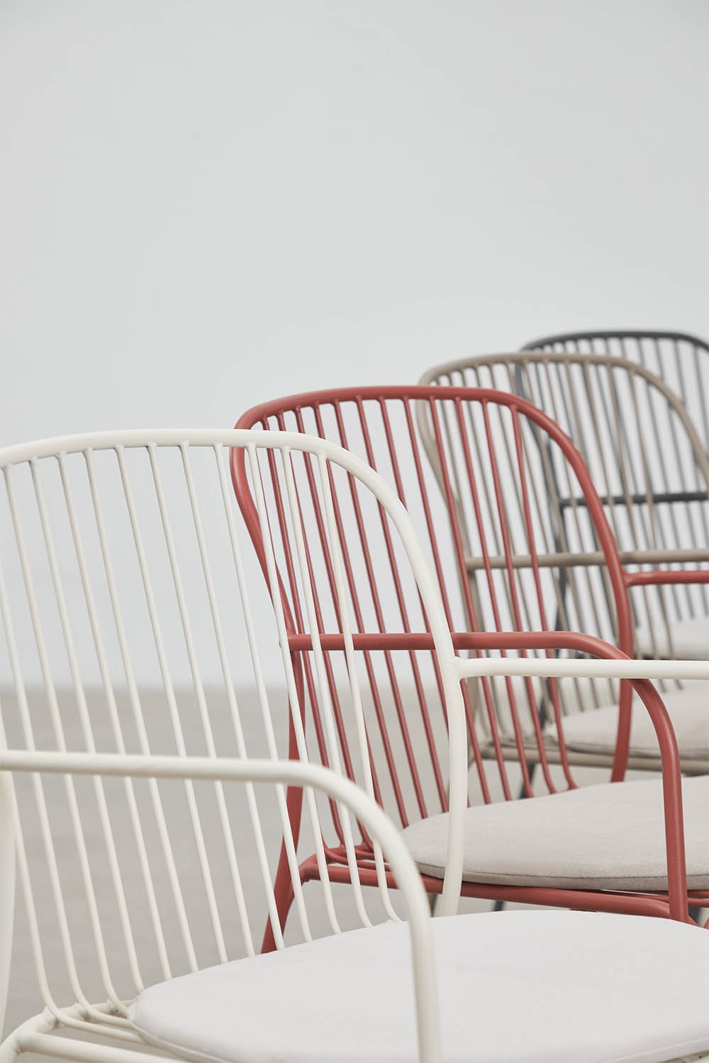 Anerina steel garden chair with armrests, gallery image 9