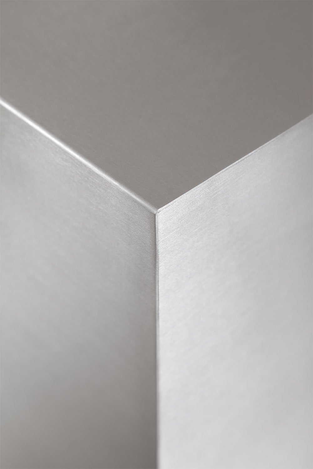 Pack of 2 square 35x35 cm nightstands in stainless steel Iuraima, gallery image 3