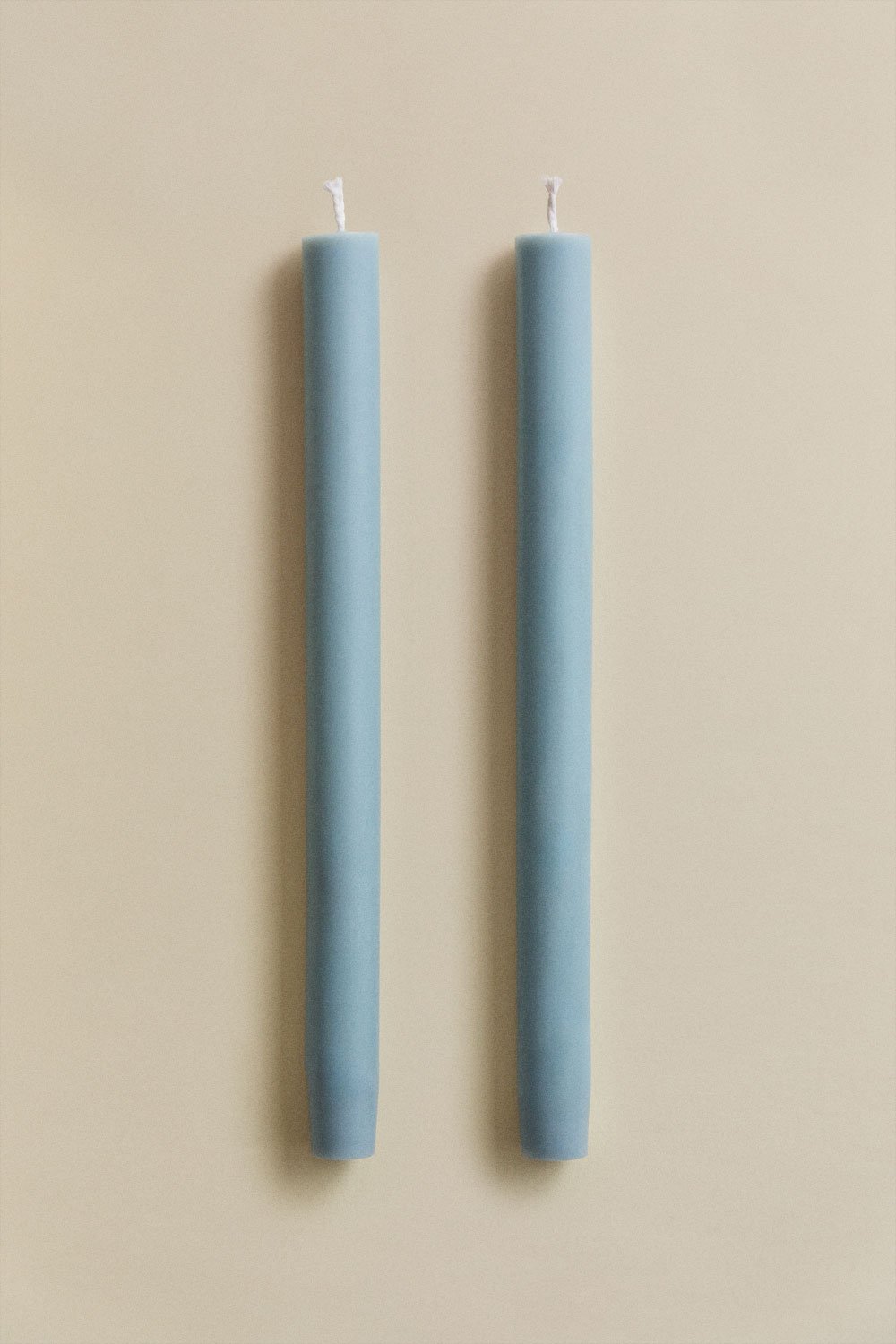 Pack of 2 Soraia decorative candles, gallery image 2